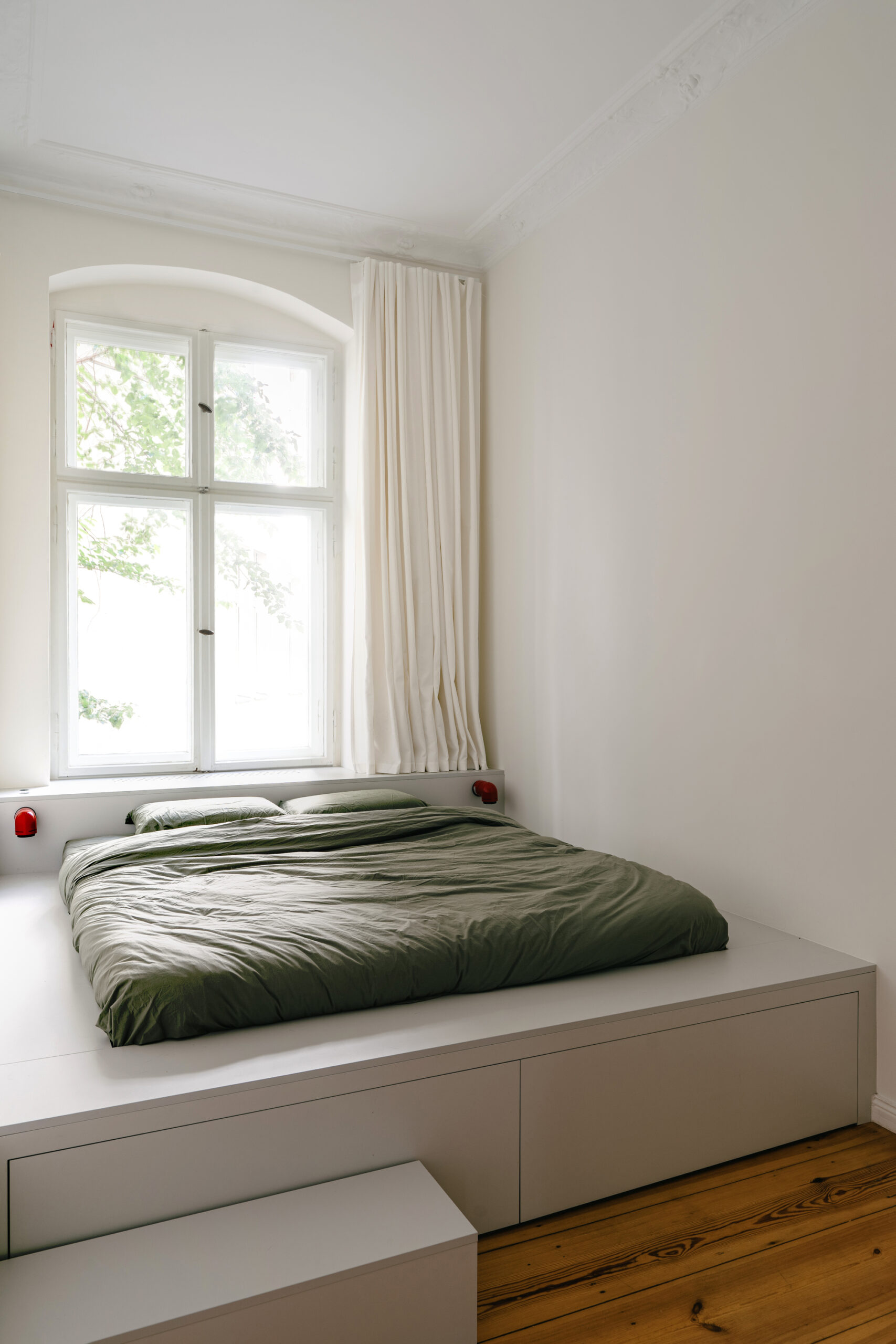 Plow Apartment