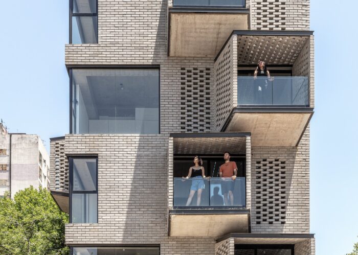 © Federico Kulekdjian1