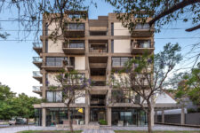 © Federico Kulekdjian1