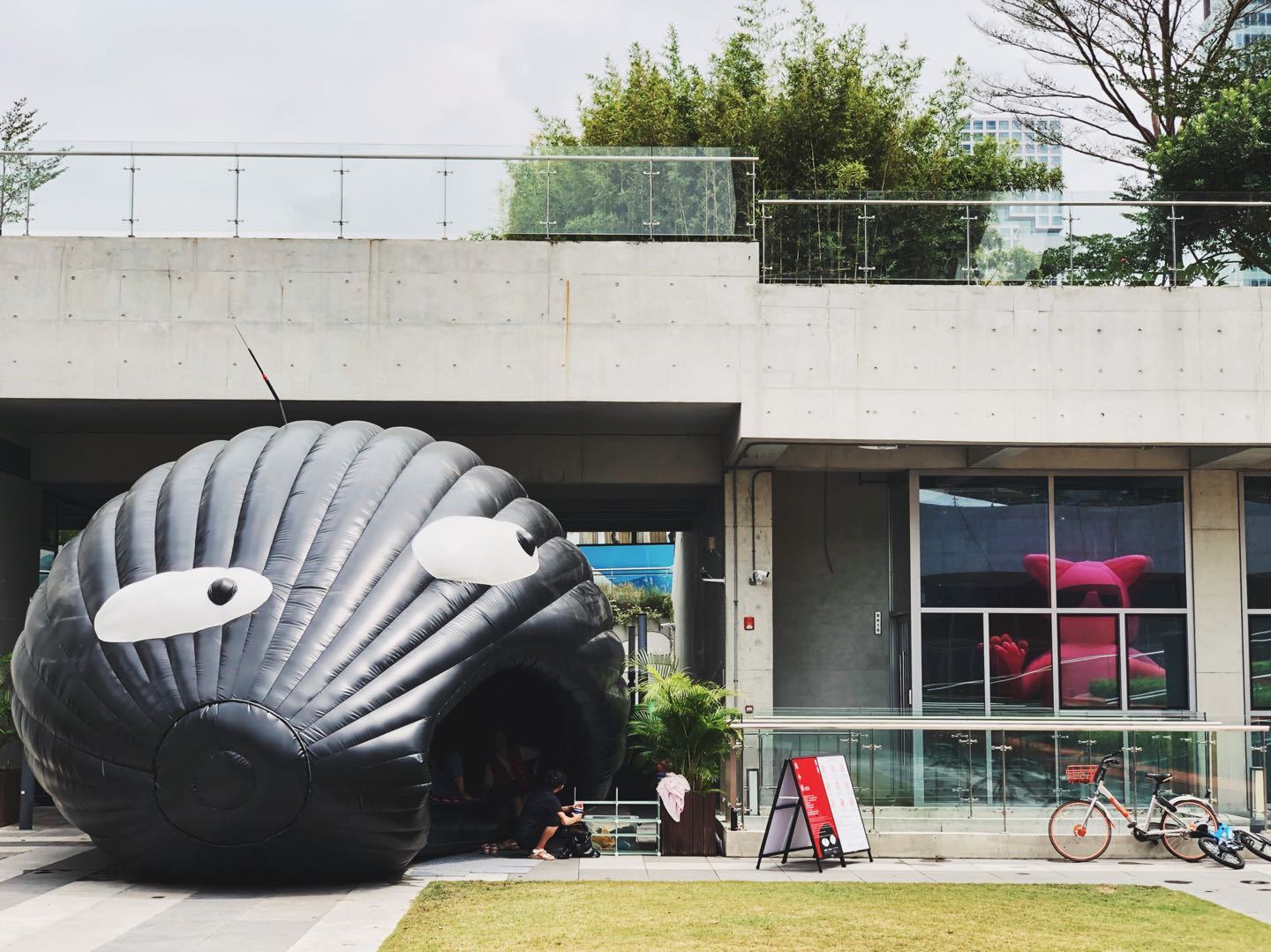 Toy as Architecture, Architecture as Toy
