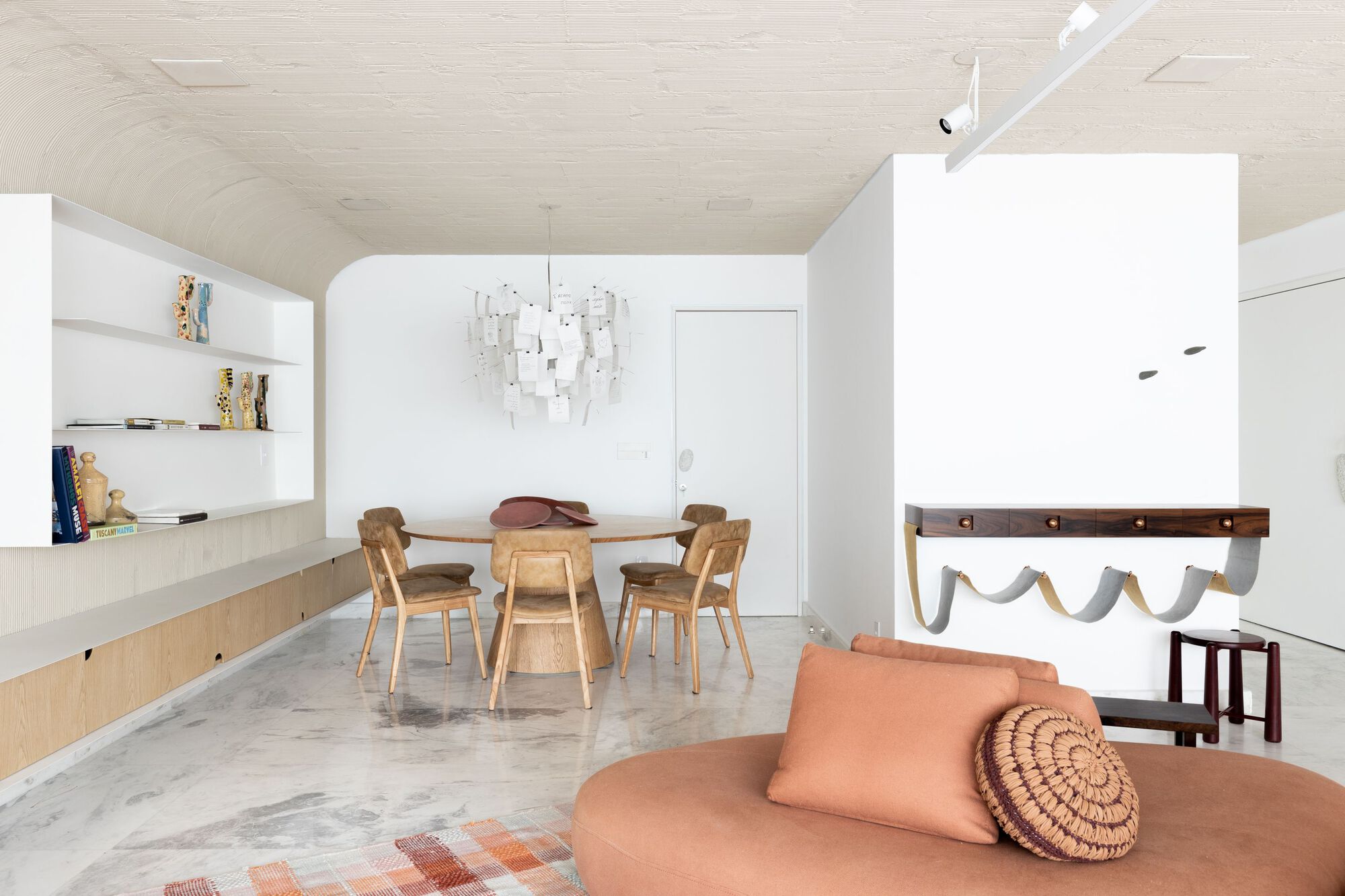 RR Apartment