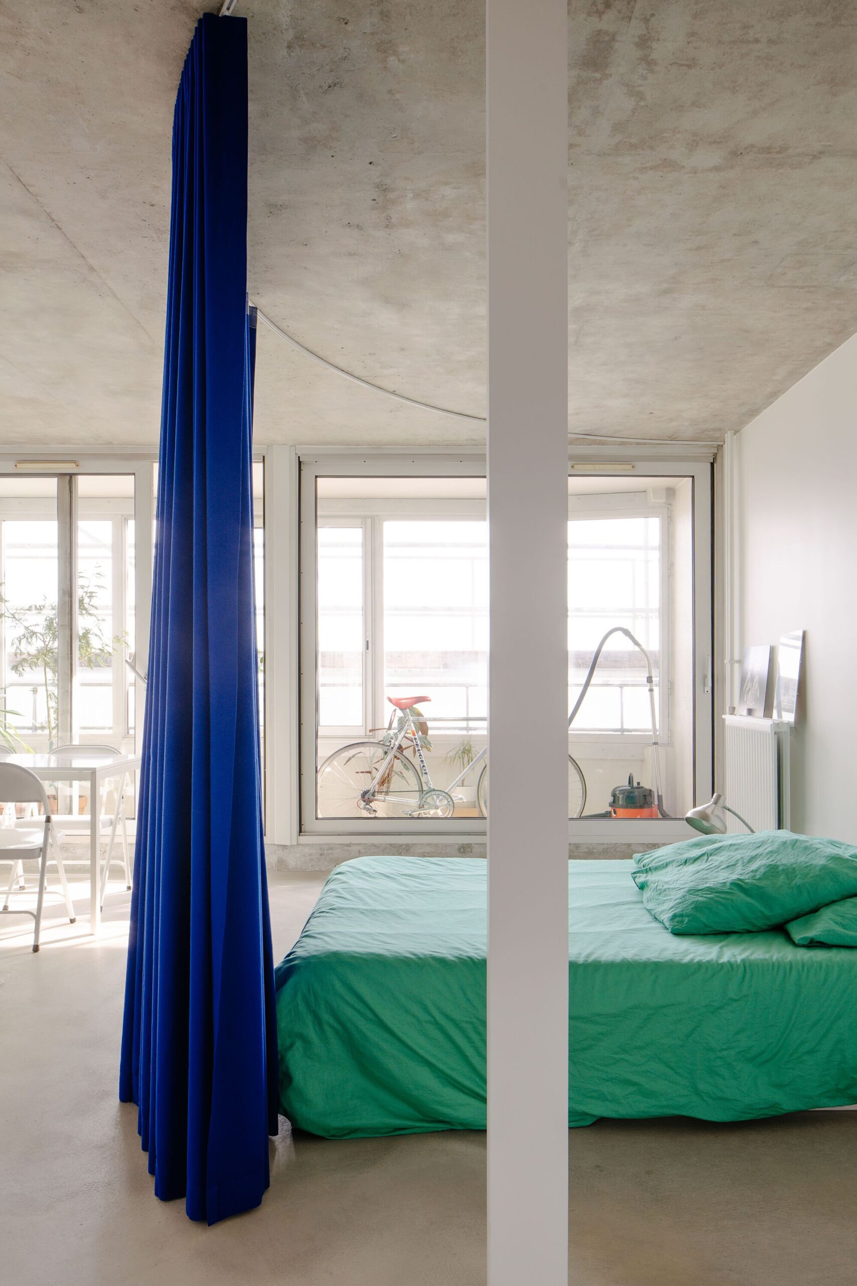 Super 18 Apartment