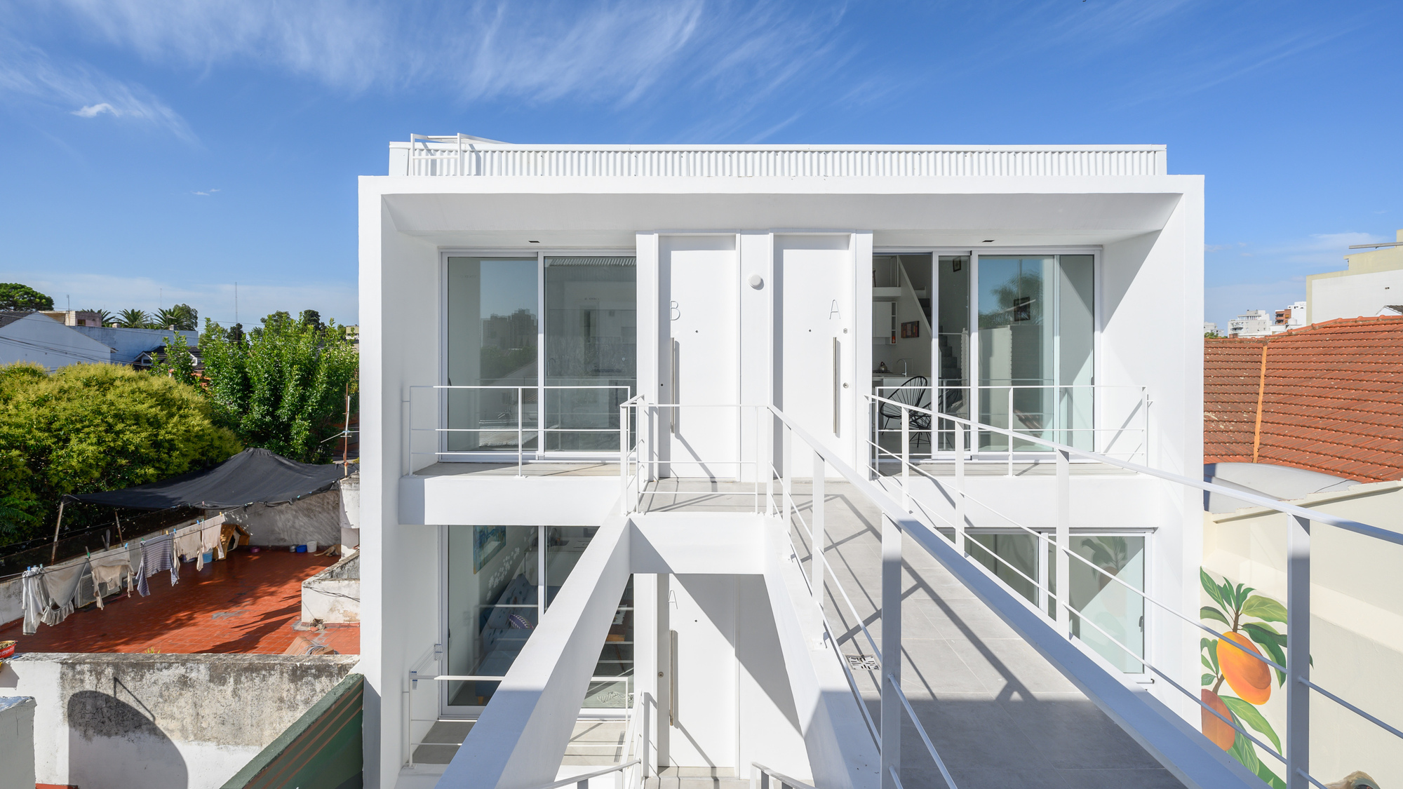 Emilio Zola 5915 Building