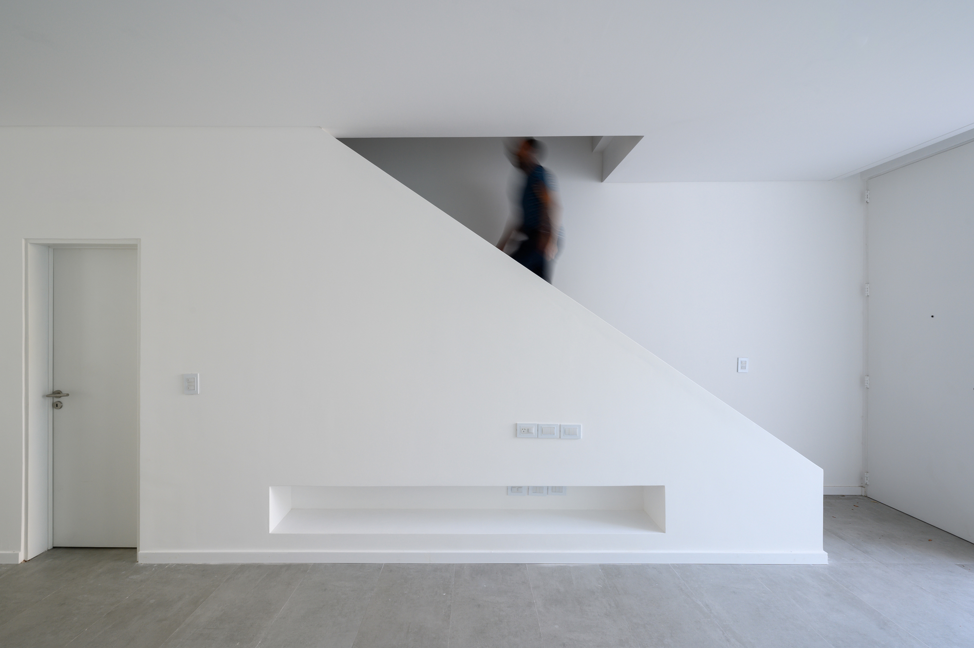 Emilio Zola 5915 Building