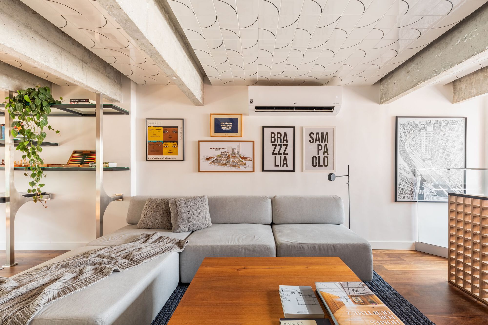 Triplex Vila Romana