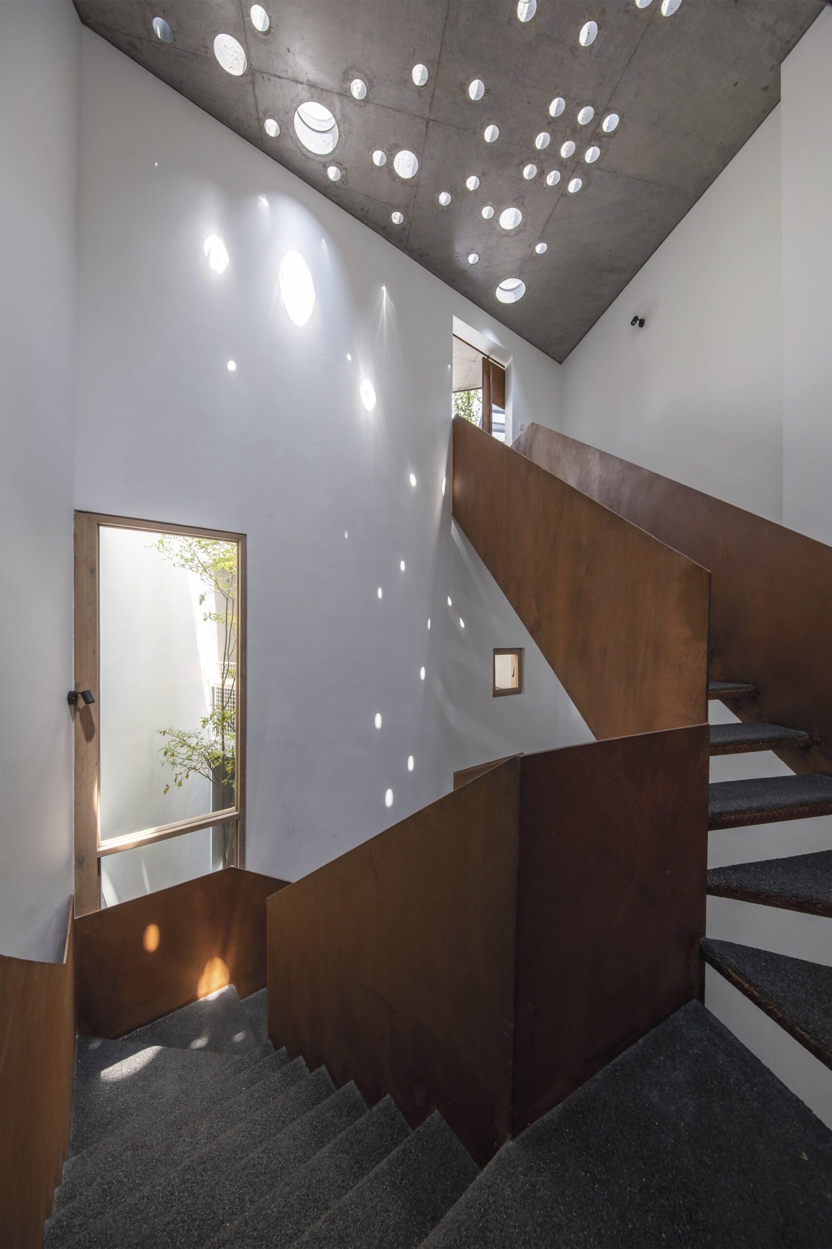 LDH Serviced Apartment