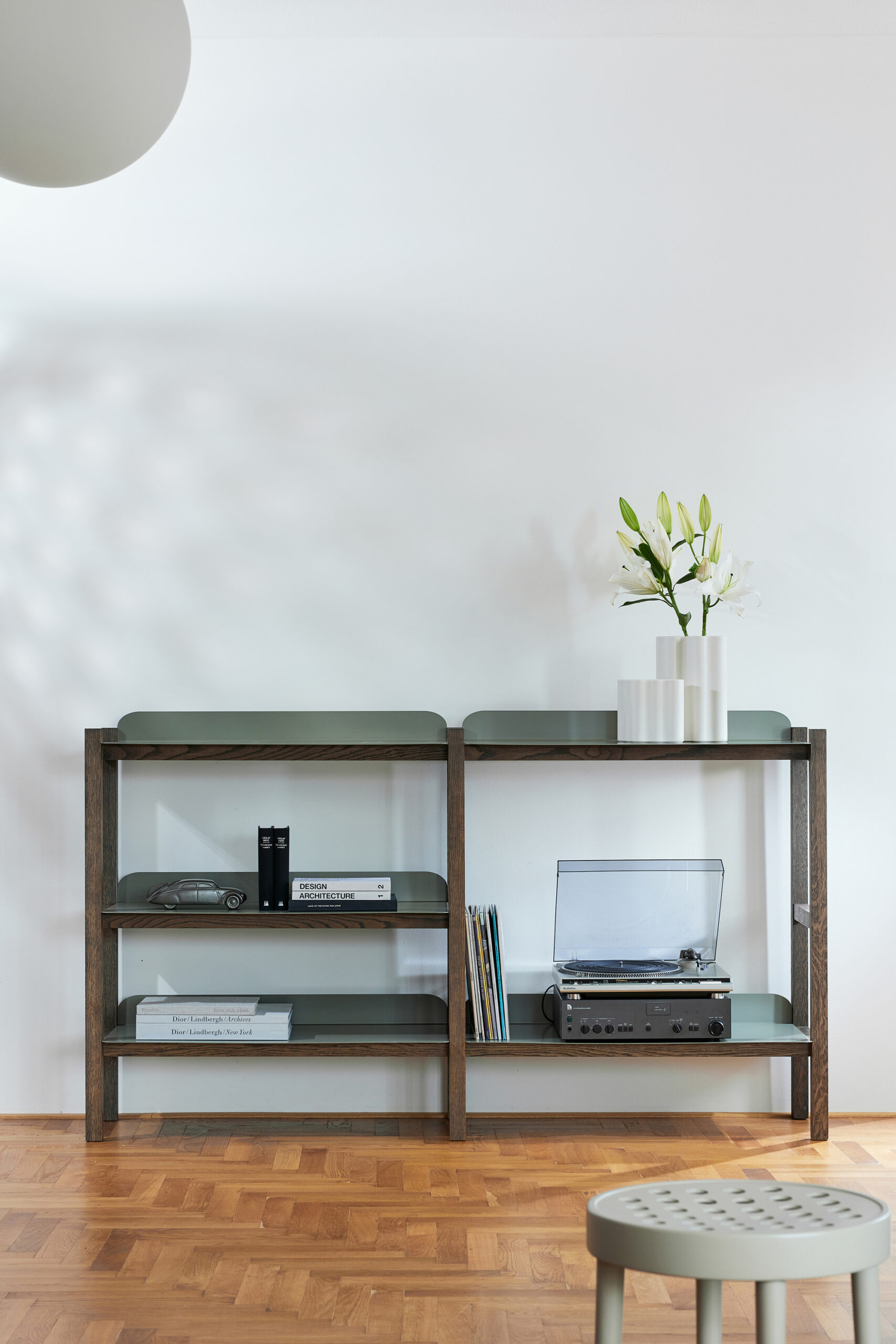 Family Silver Apartment