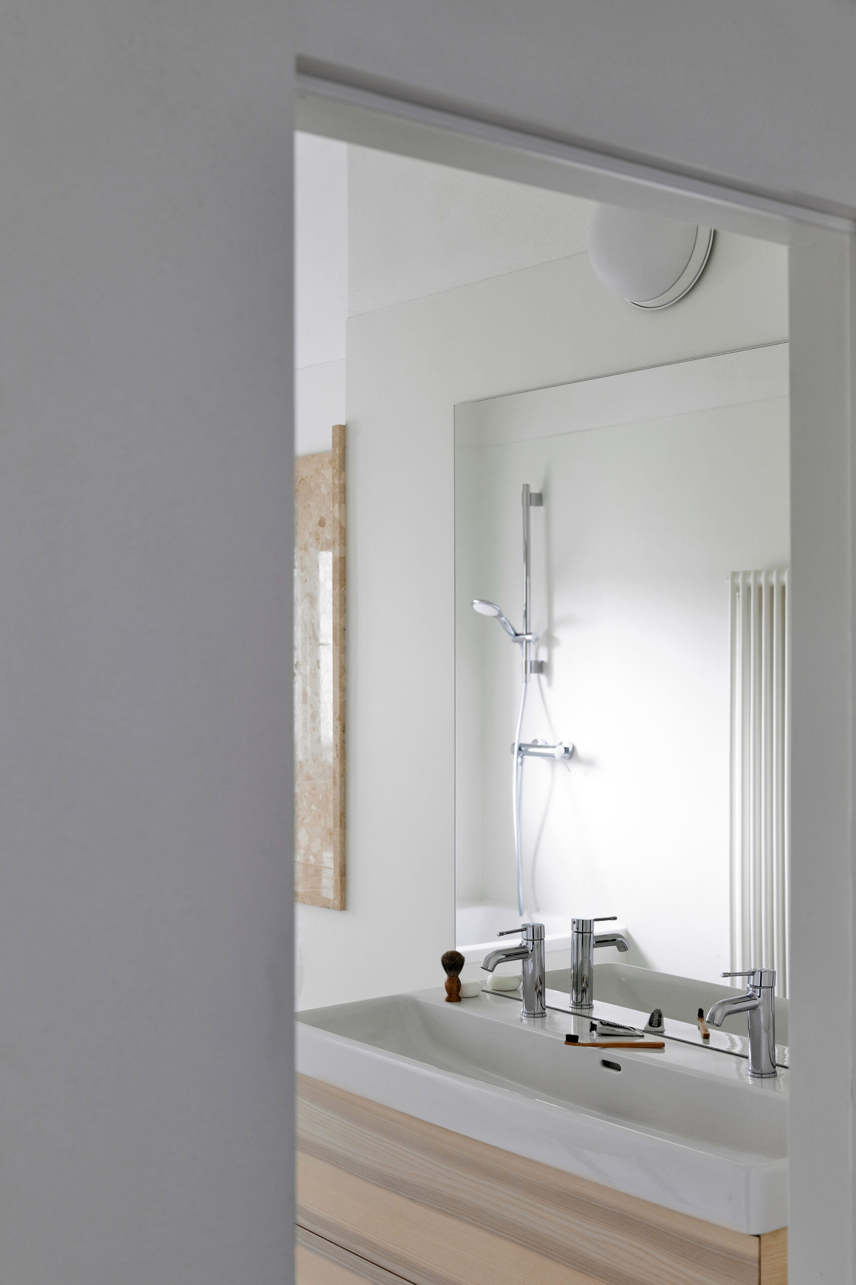 Family Silver Apartment