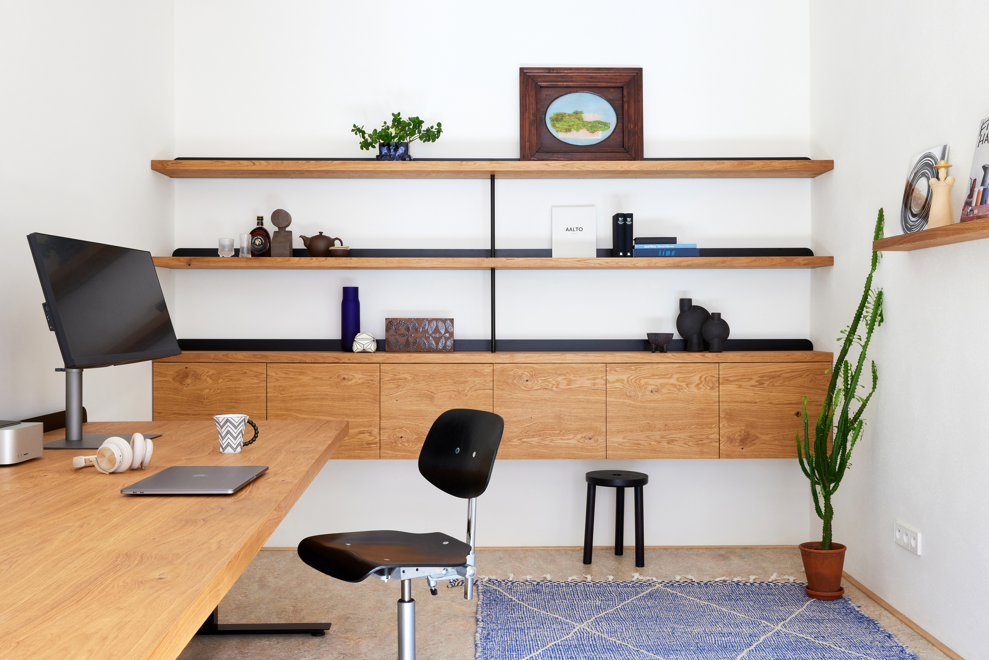Family Silver Apartment