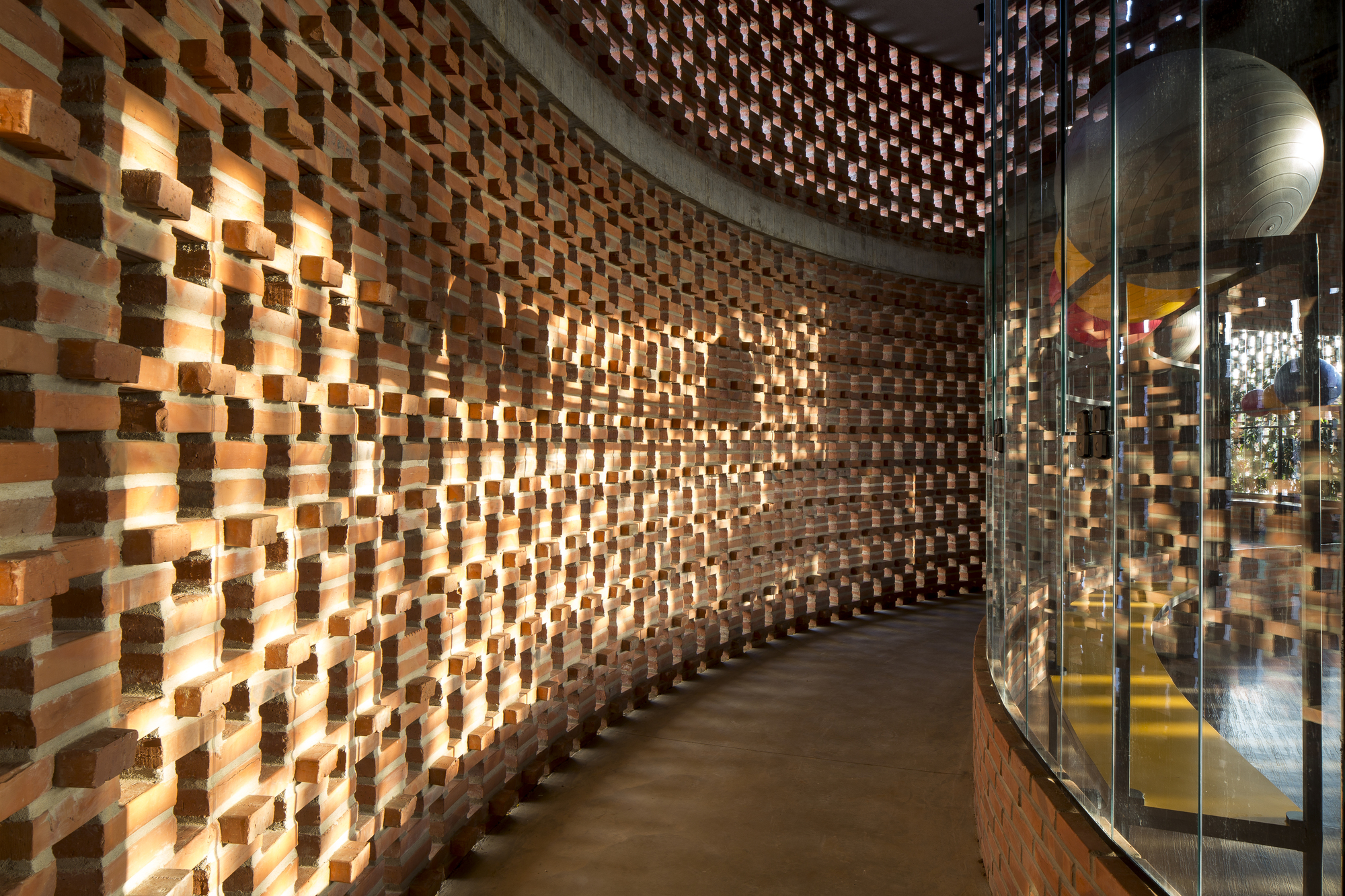 Unileão Gym and School