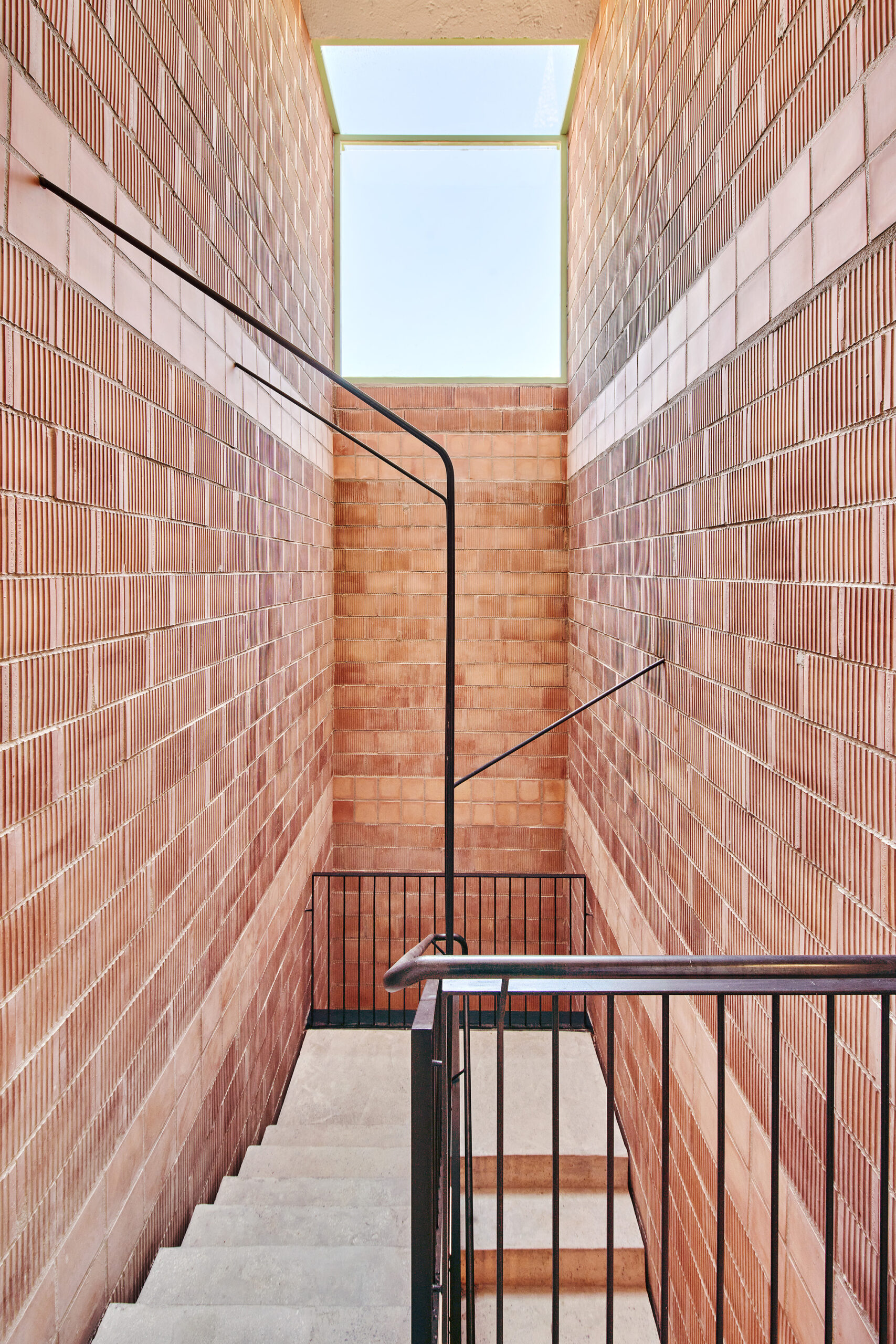 54 Social Housing in Inca