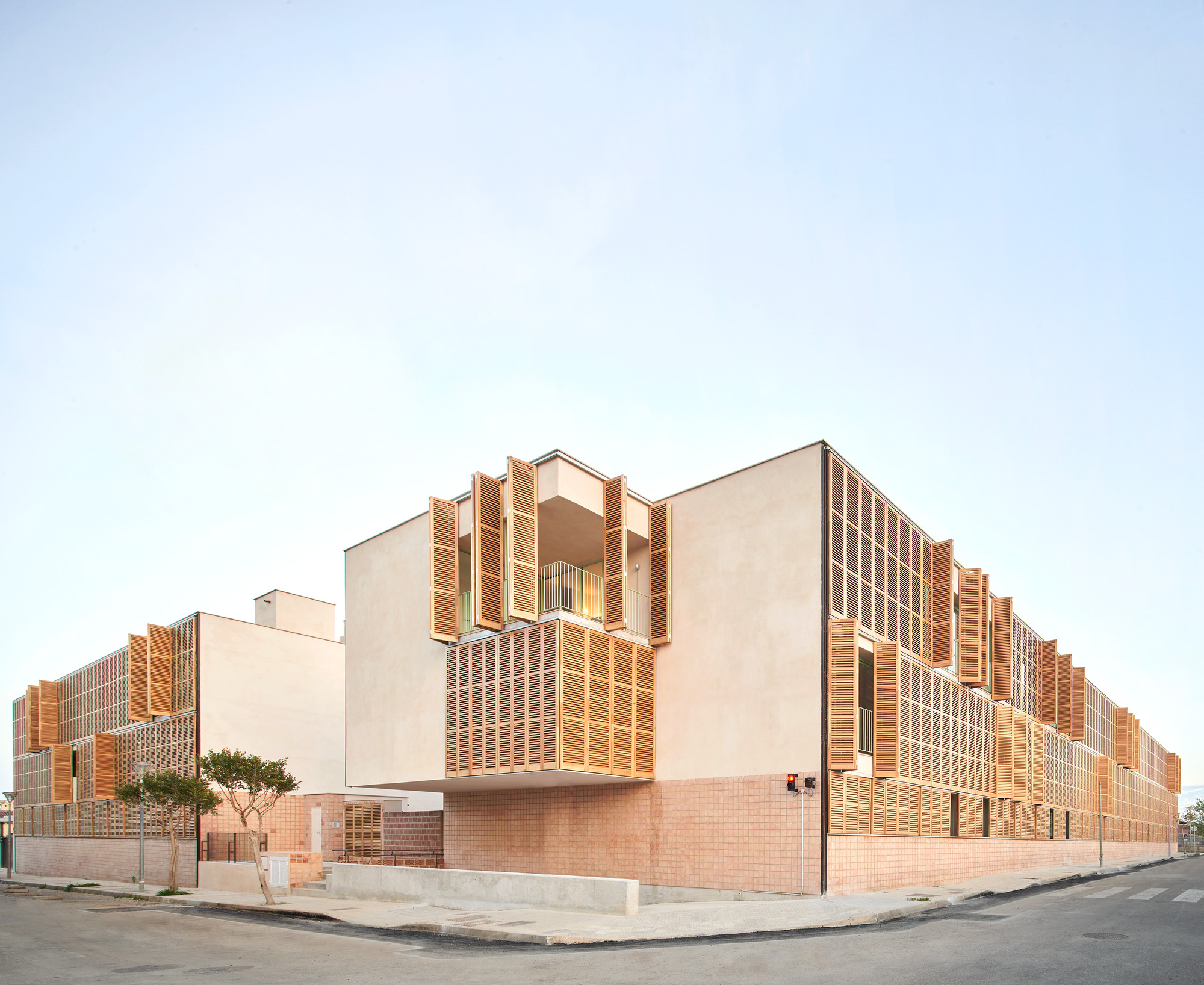 54 Social Housing in Inca