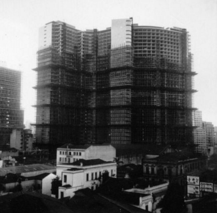 © José Moscardi22