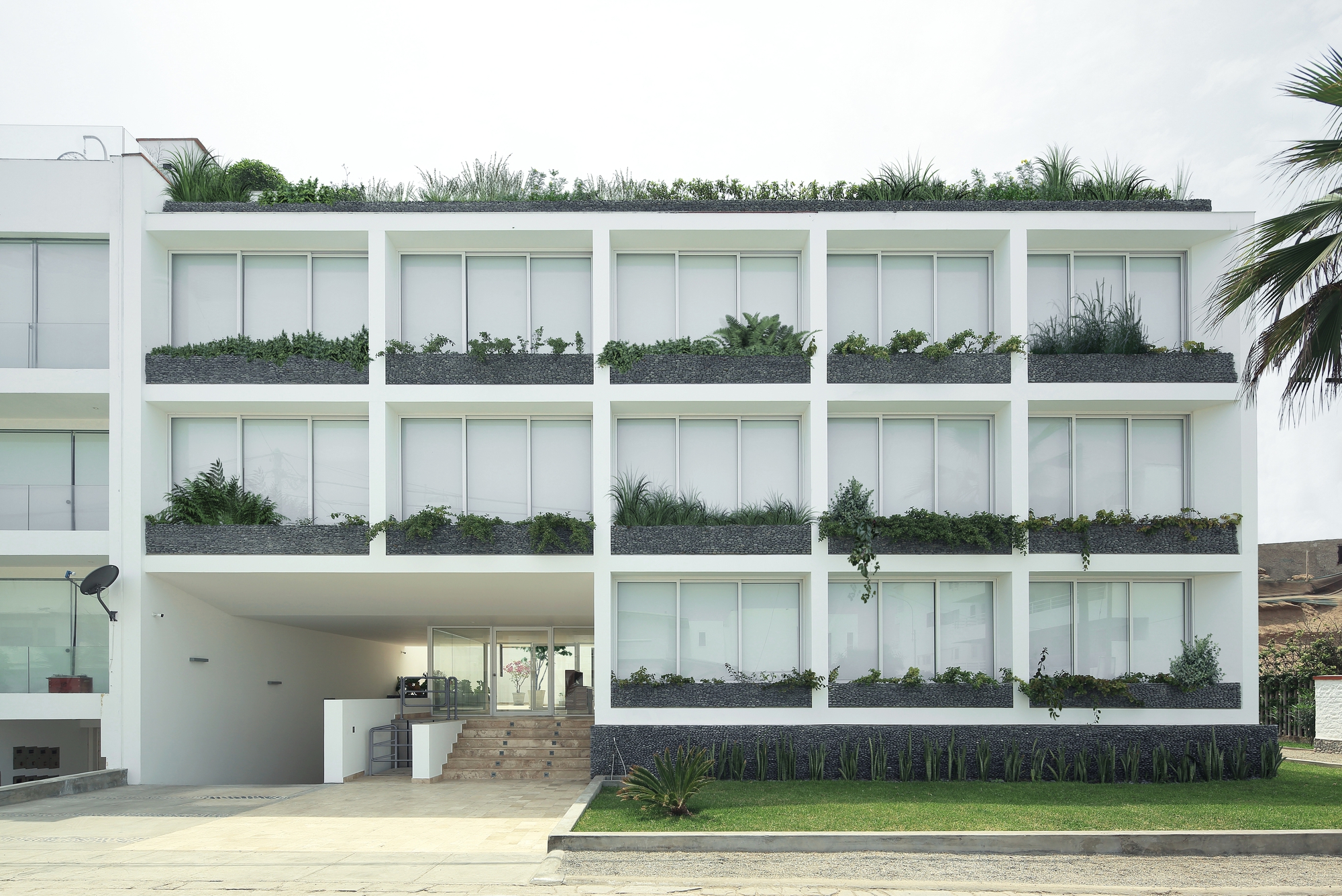 Abeja Building