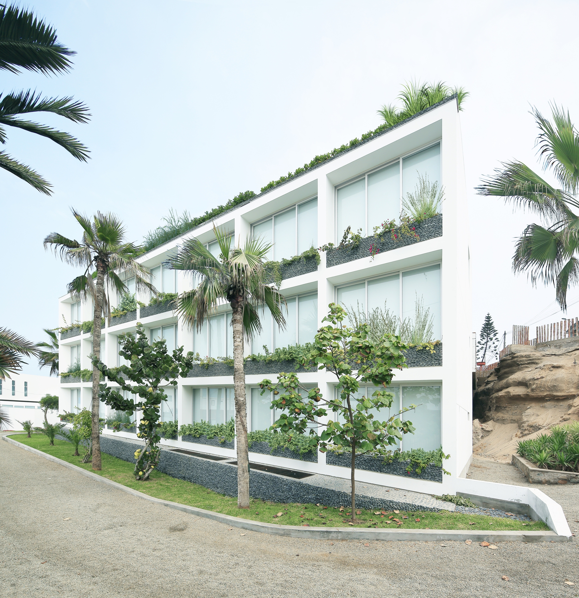 Abeja Building