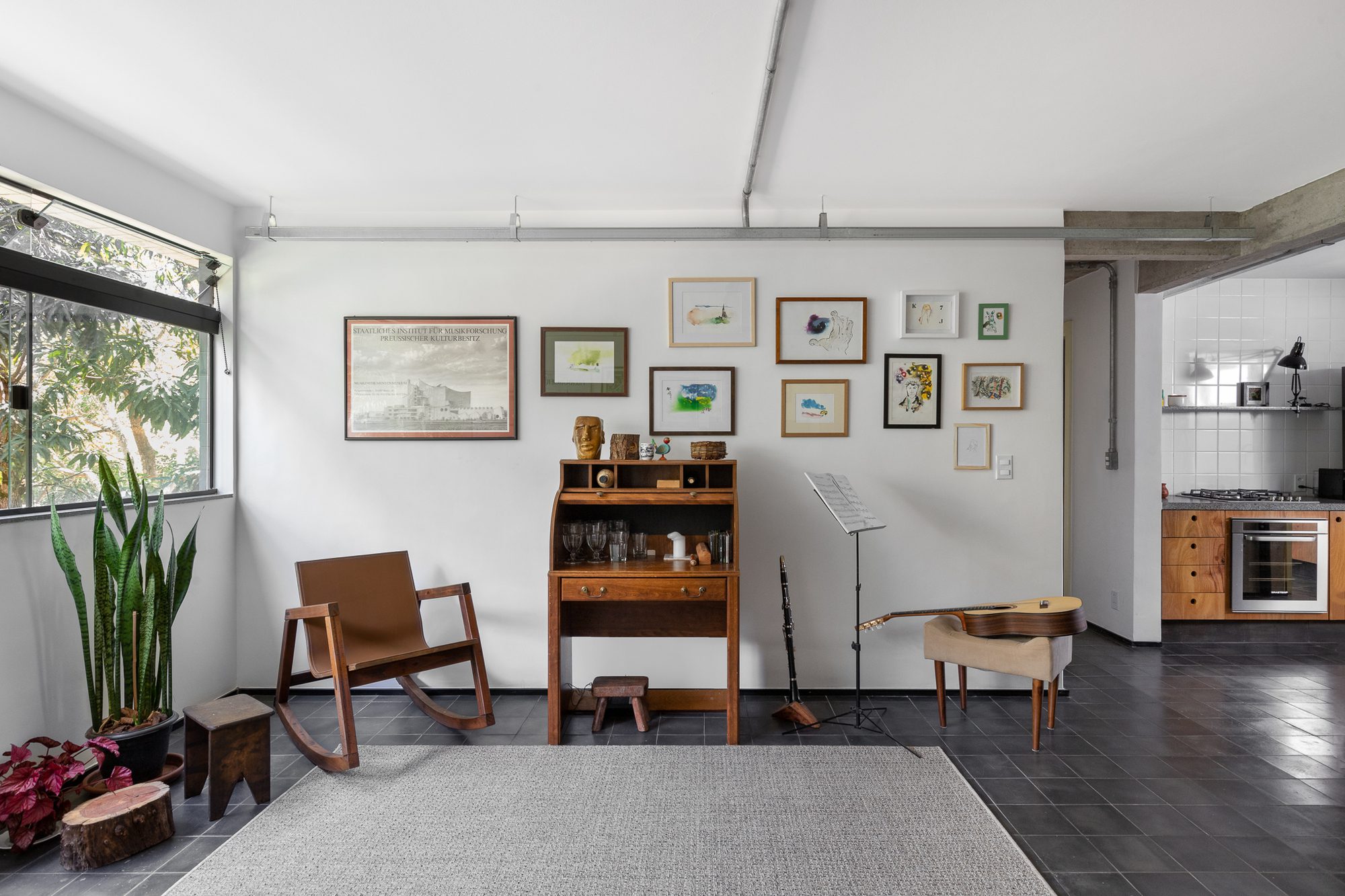 Nietzsche Apartment