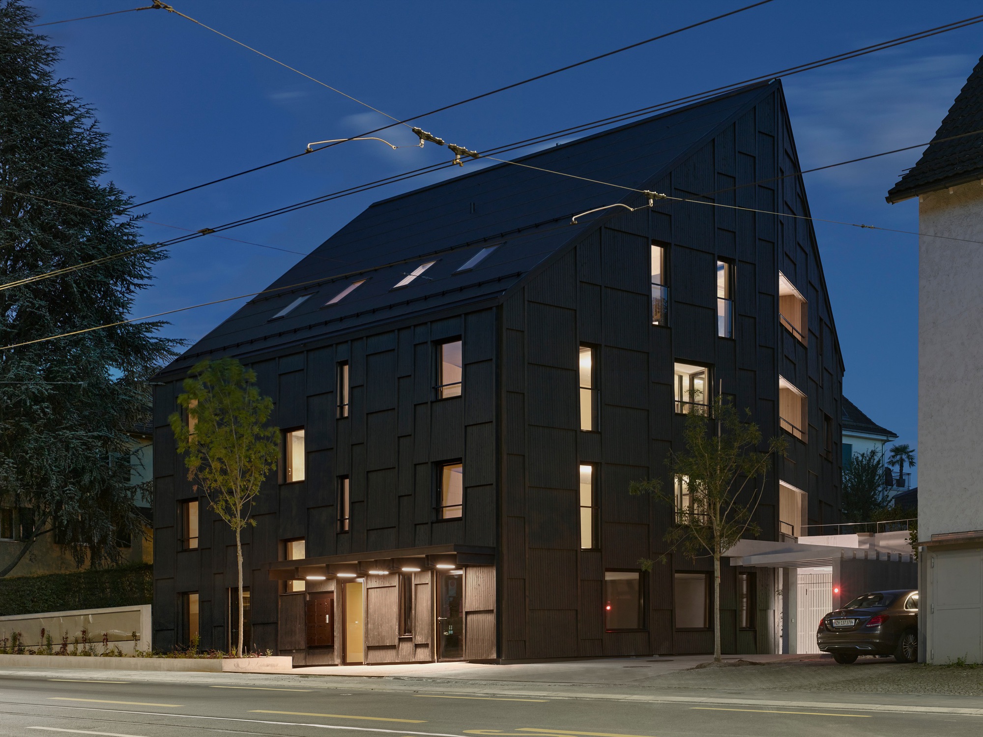 Apartment Building L329