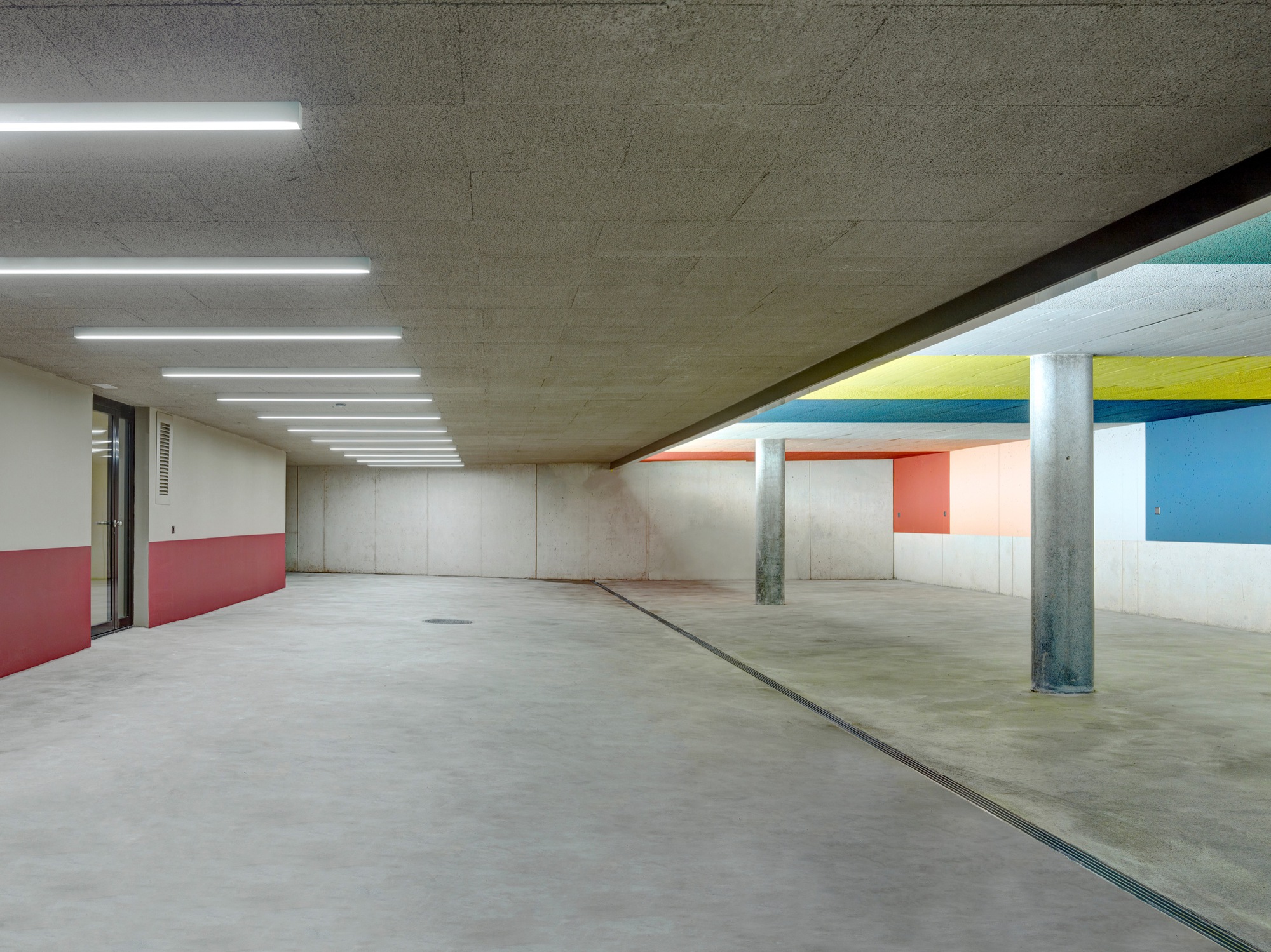Apartment Building L329