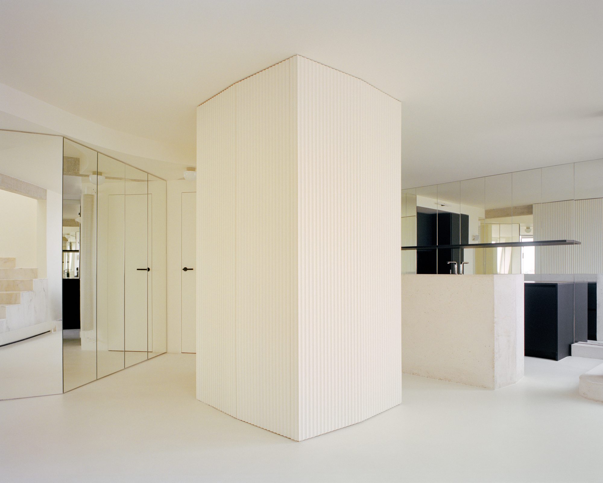 The Edge Apartment