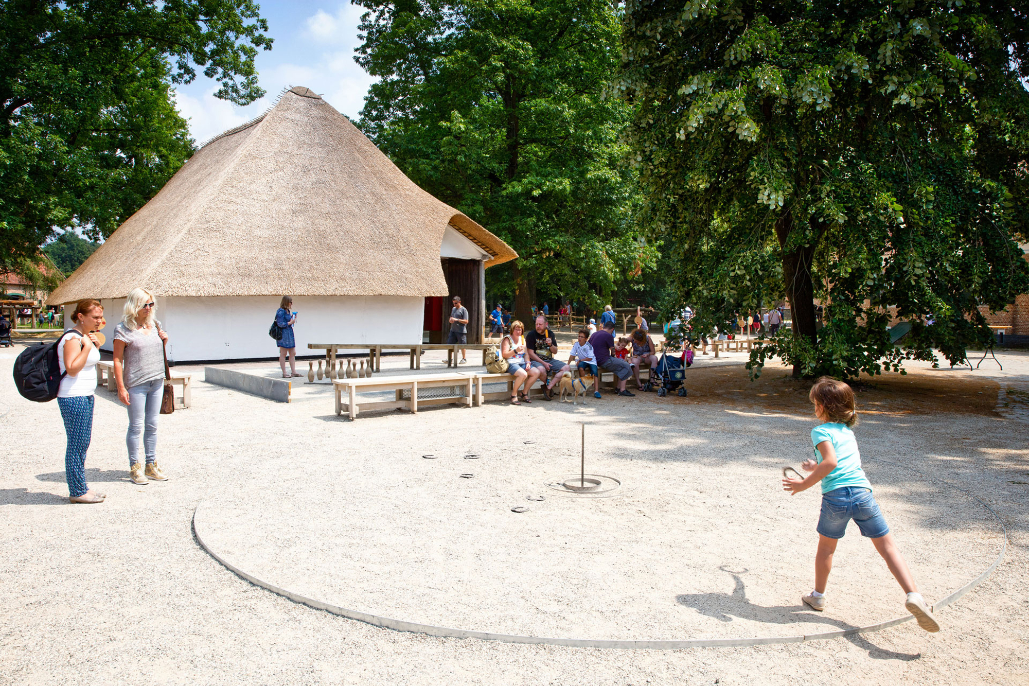 Volkssportenschuur Folk Sports Barn