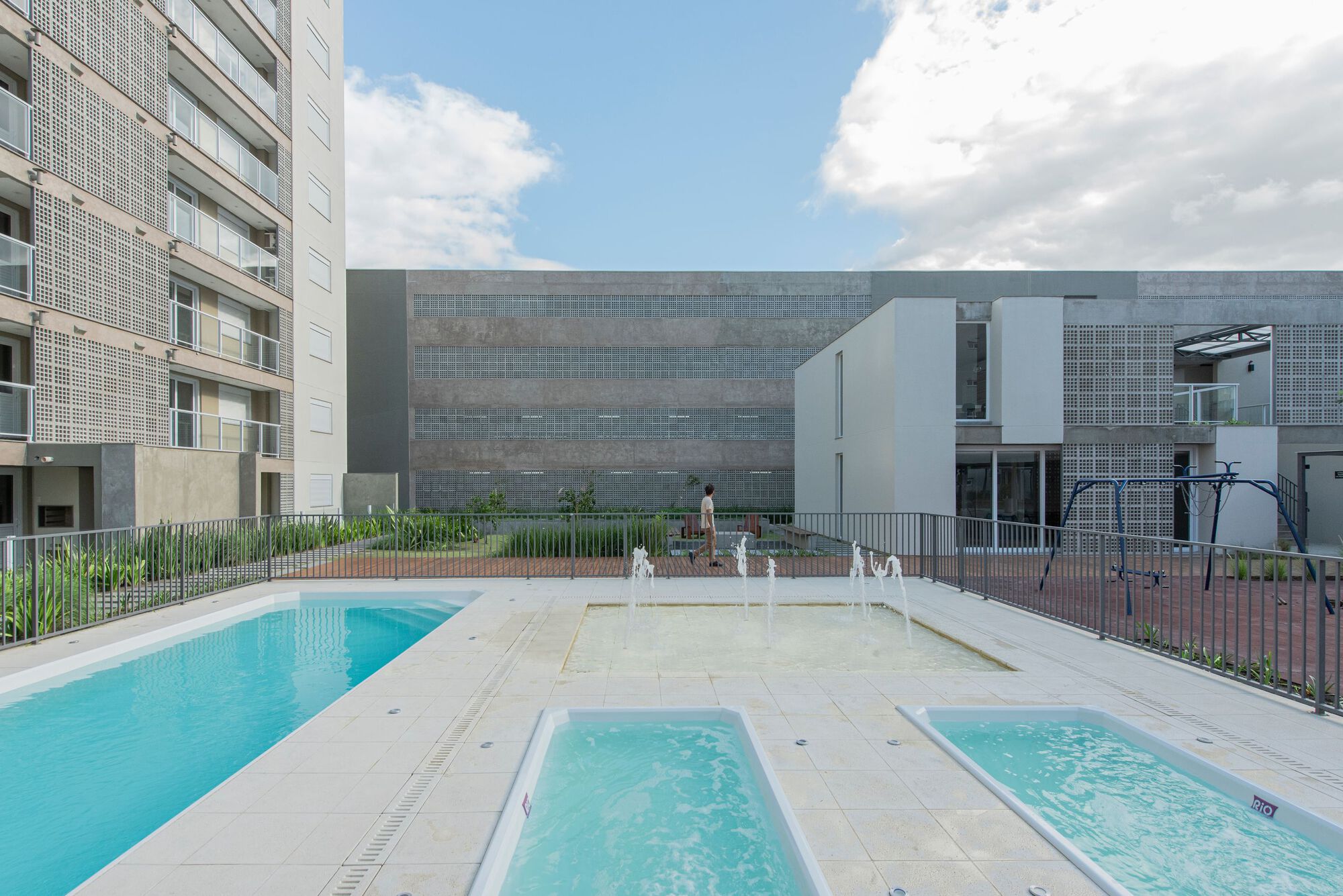 Viver Quartier Residential Complex