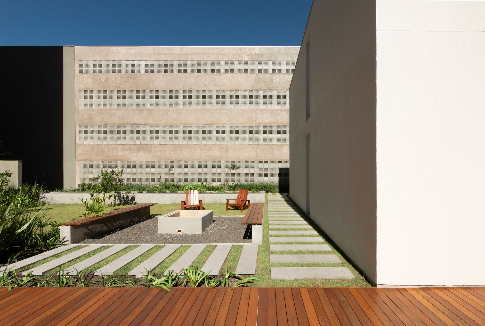 Viver Quartier Residential Complex