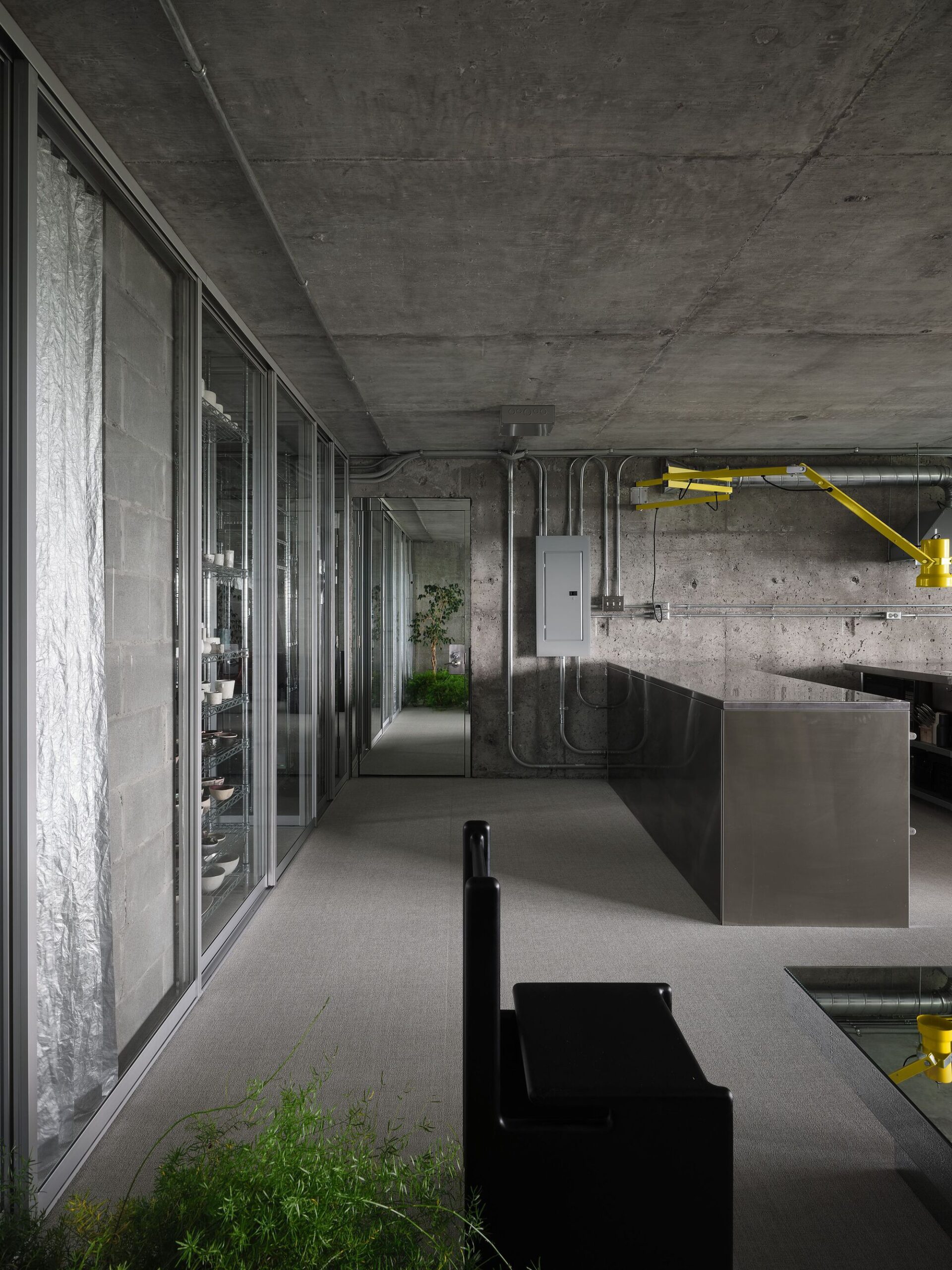 Bruj Creative Laboratory Apartment