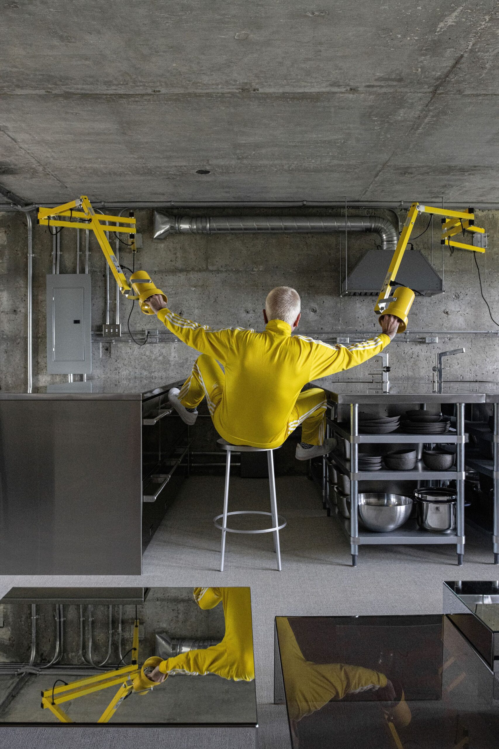 Bruj Creative Laboratory Apartment