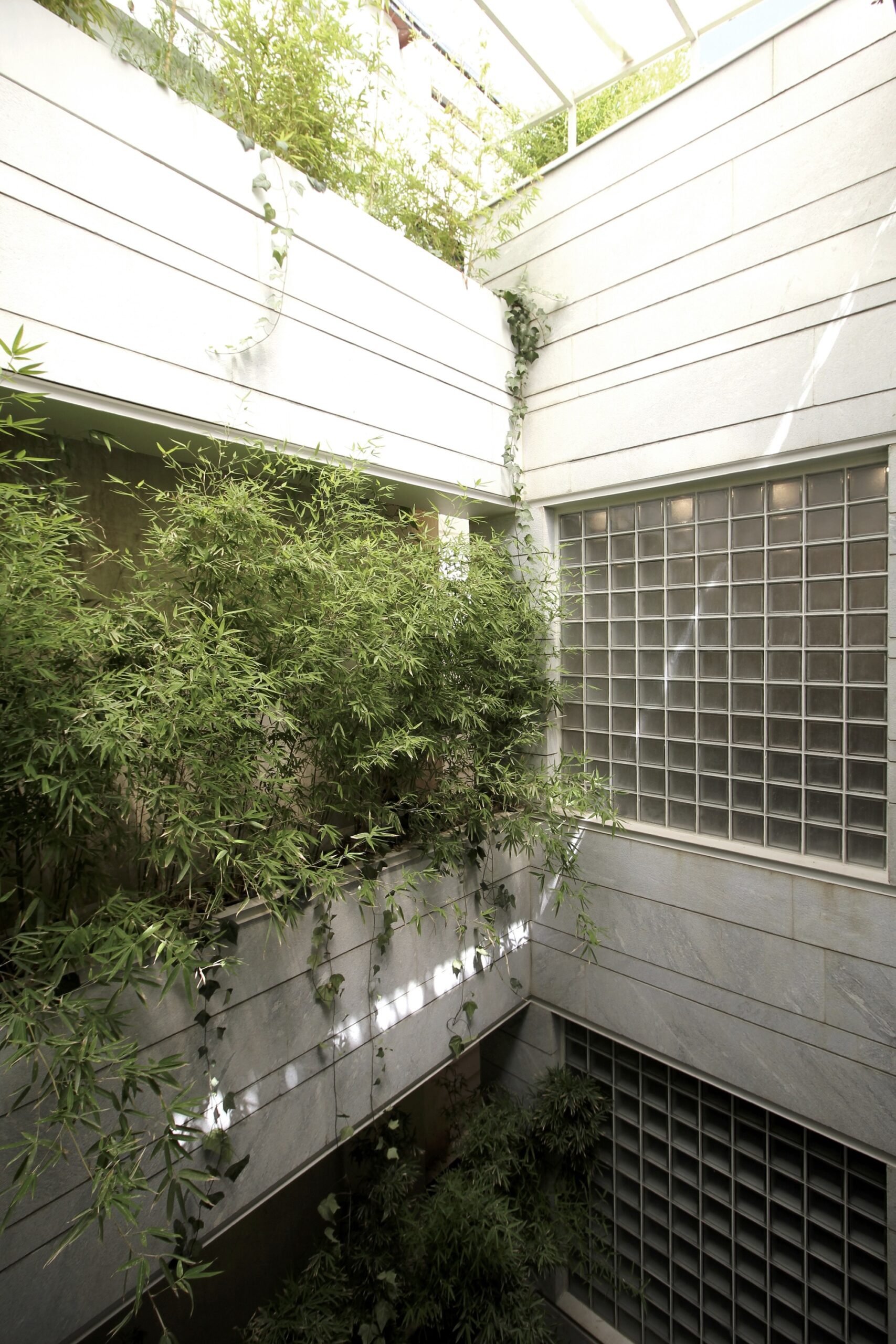 SARVESTAN Apartments