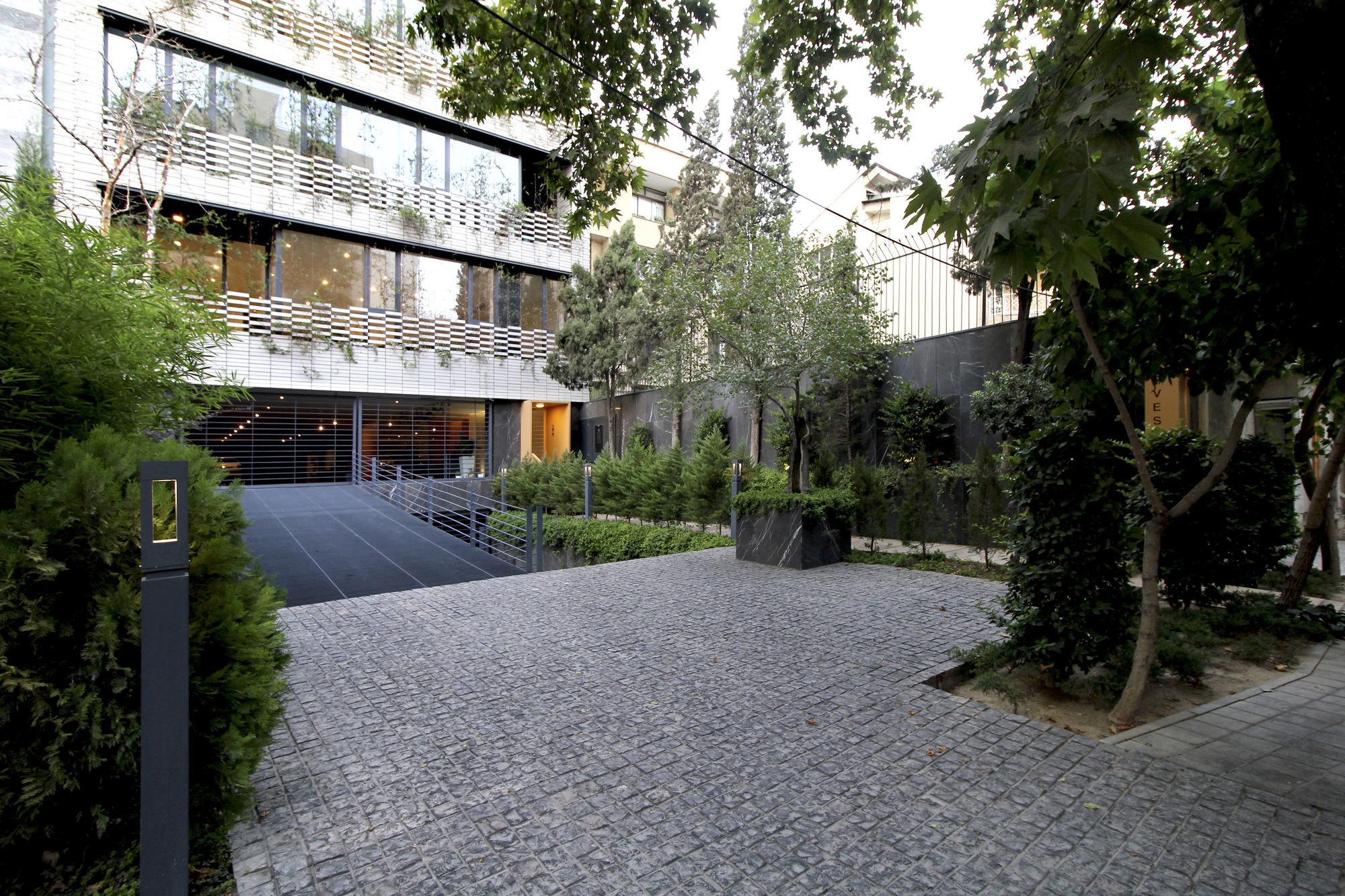 SARVESTAN Apartments