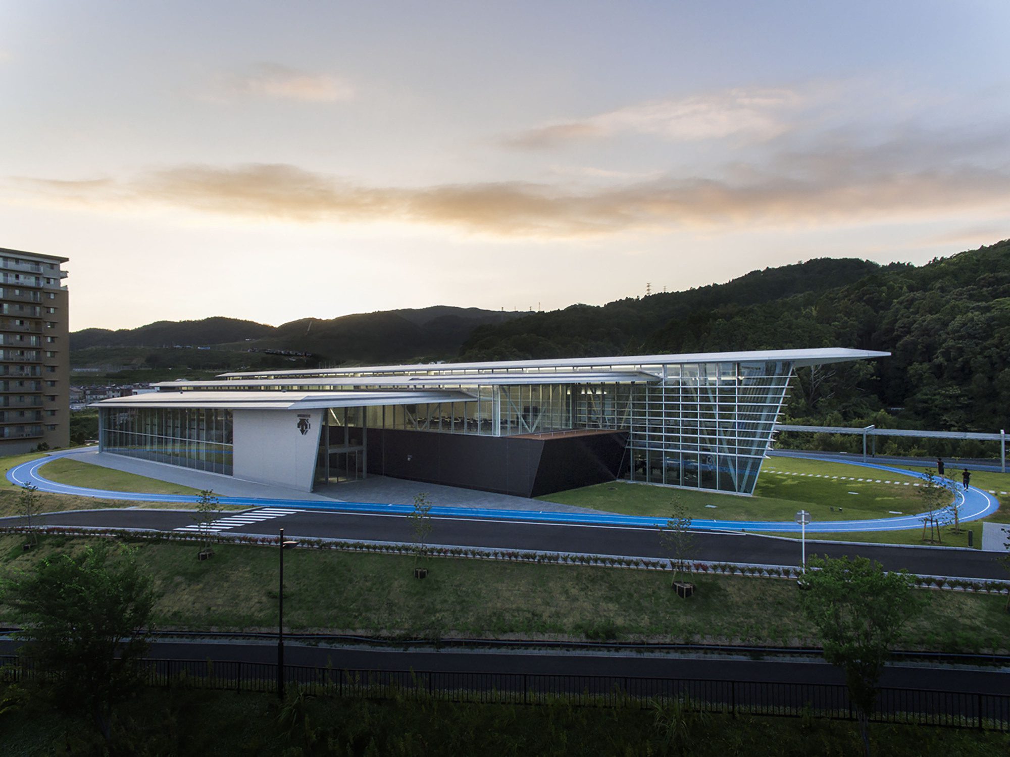 Descente Innovation Studio Complex