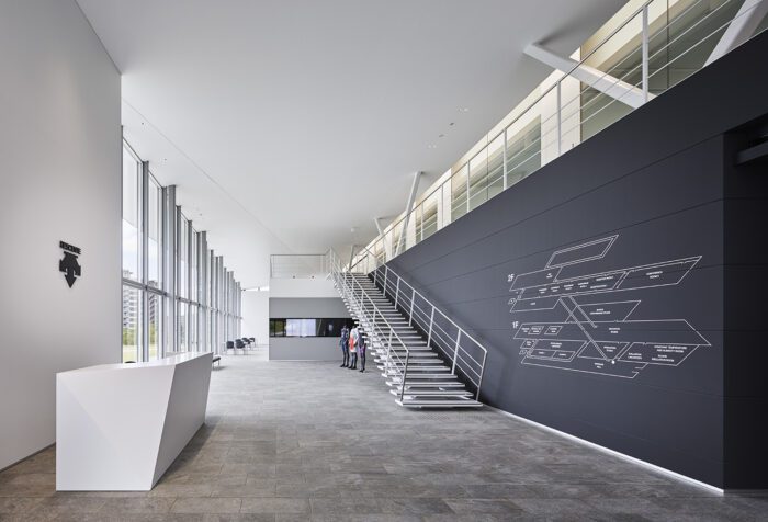 © Nacasa & Partners Inc.2