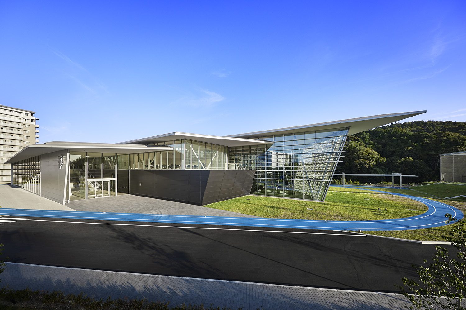 Descente Innovation Studio Complex