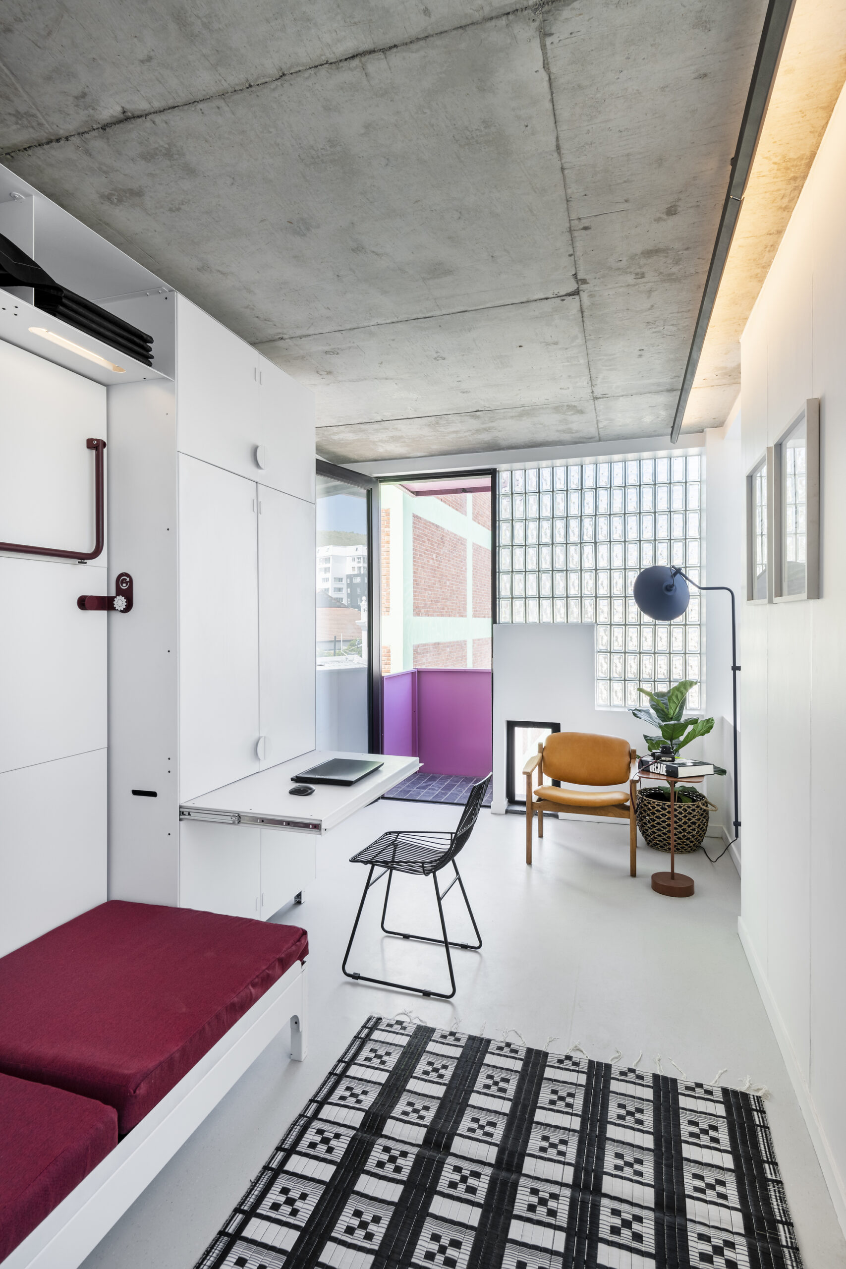 Uxolo Apartments