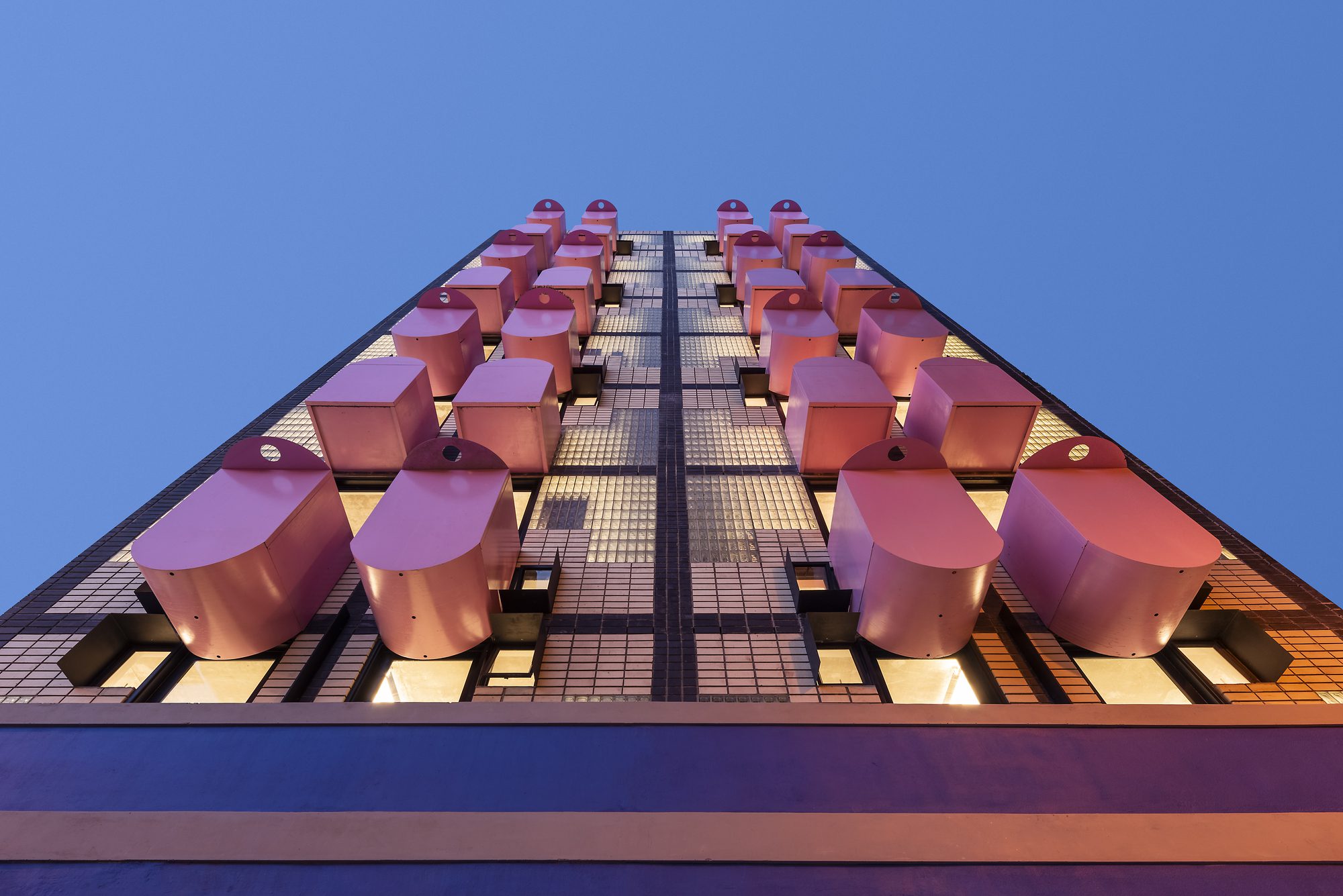 Uxolo Apartments