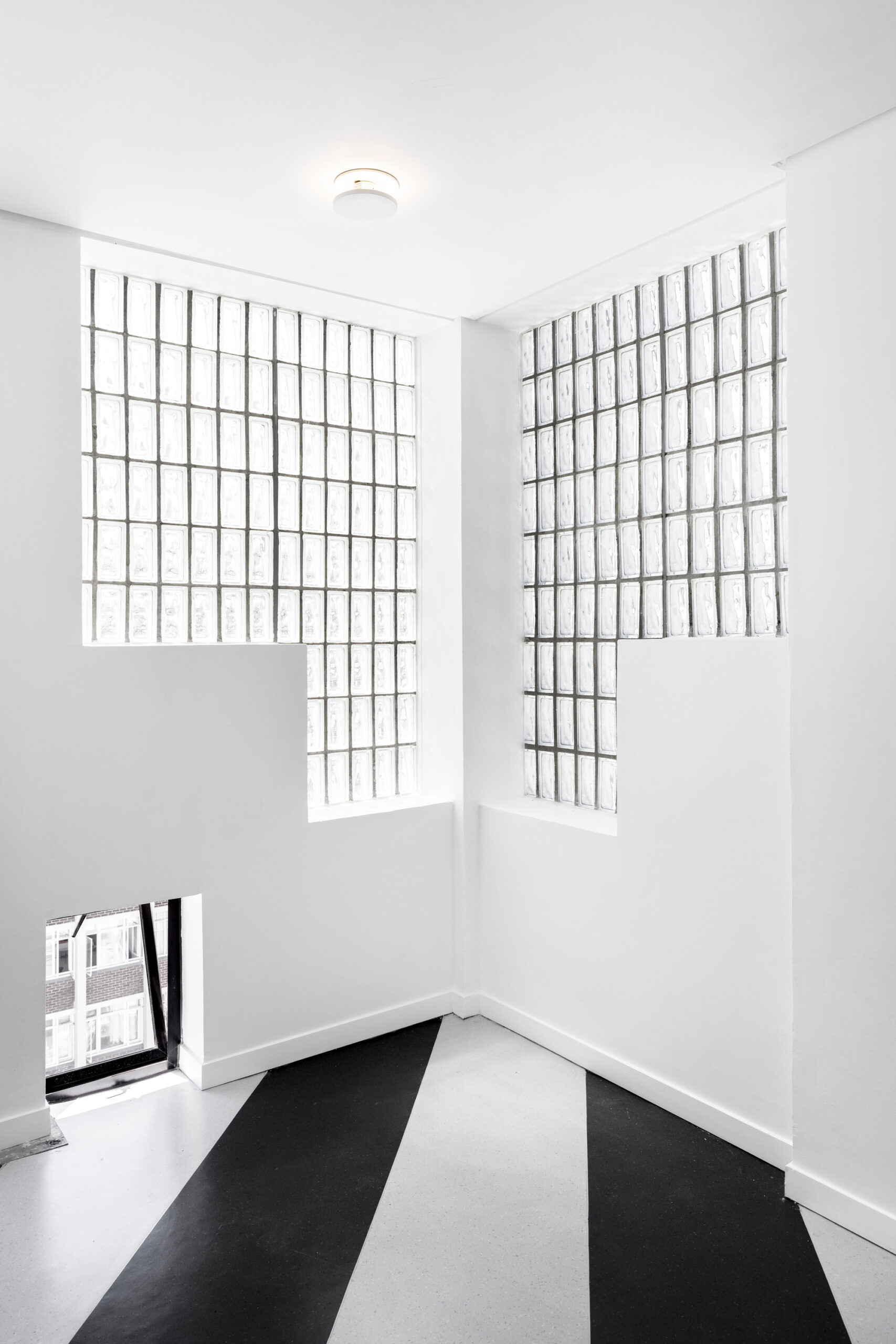Uxolo Apartments