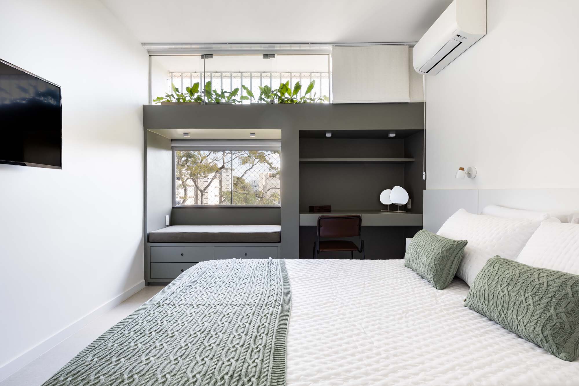 Aurora Apartment