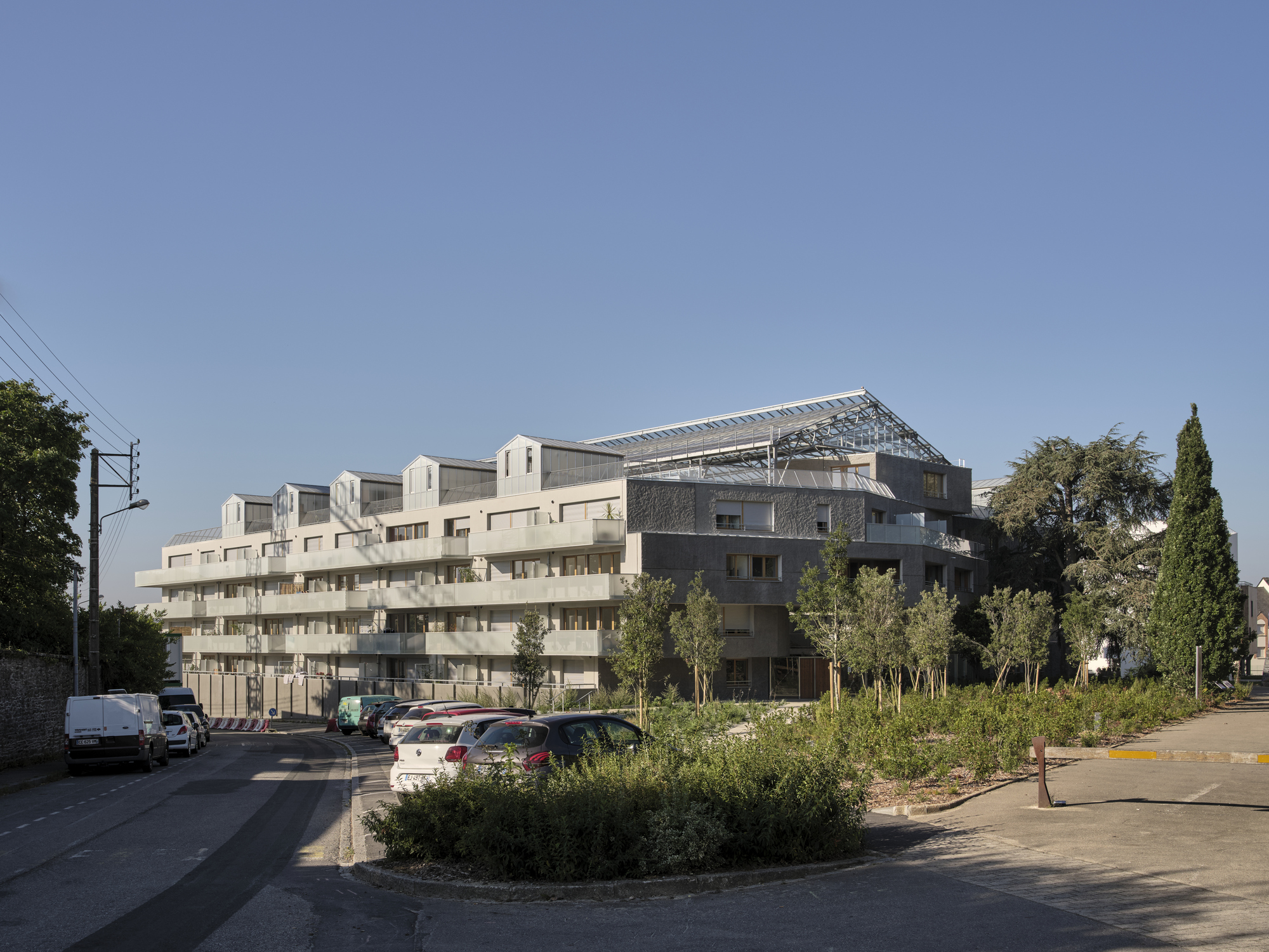 Bruz Utopia Housing
