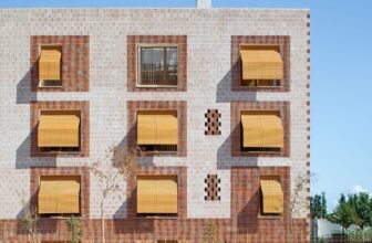 Public Housing in Platja D’En Bossa