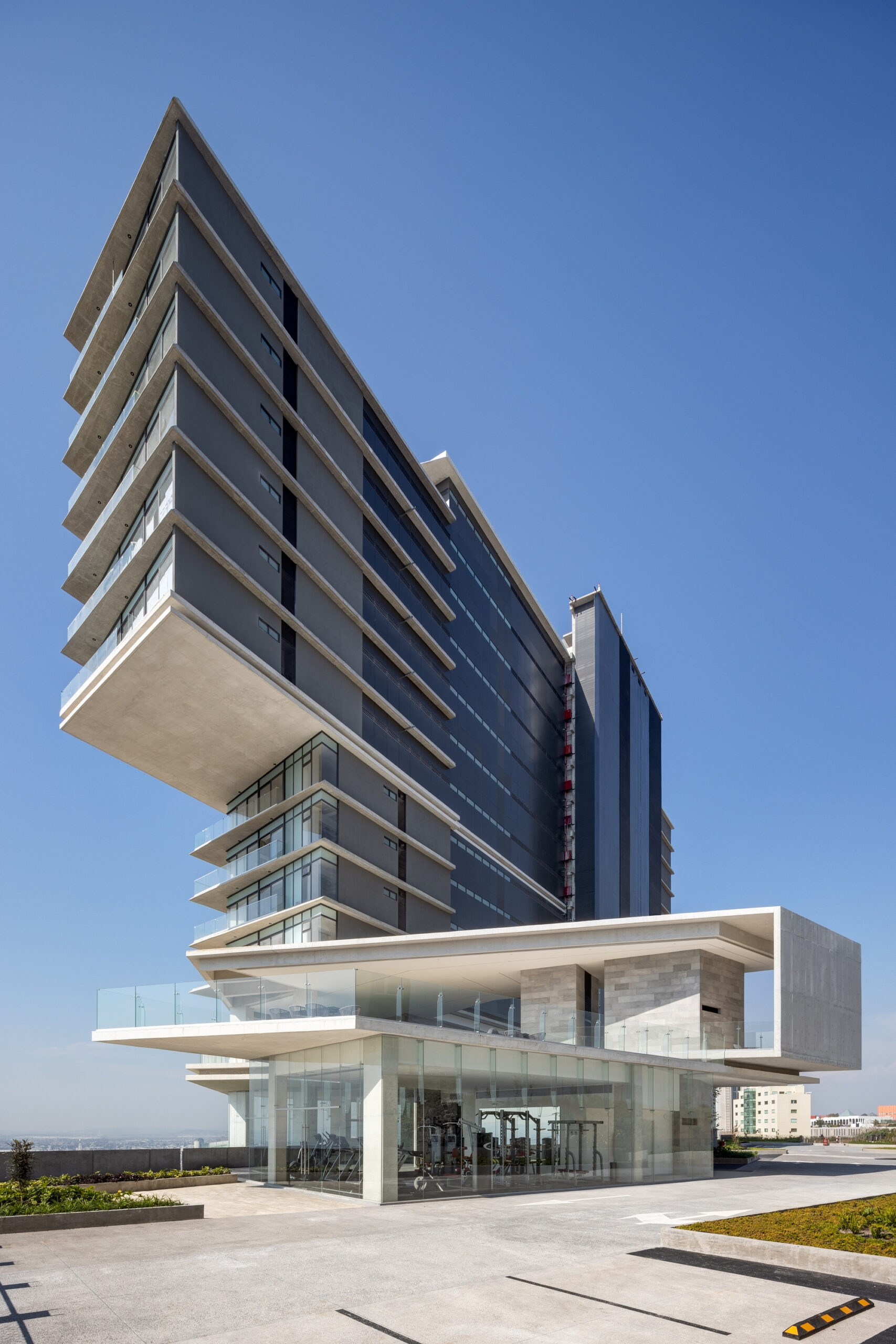 Amirá Building