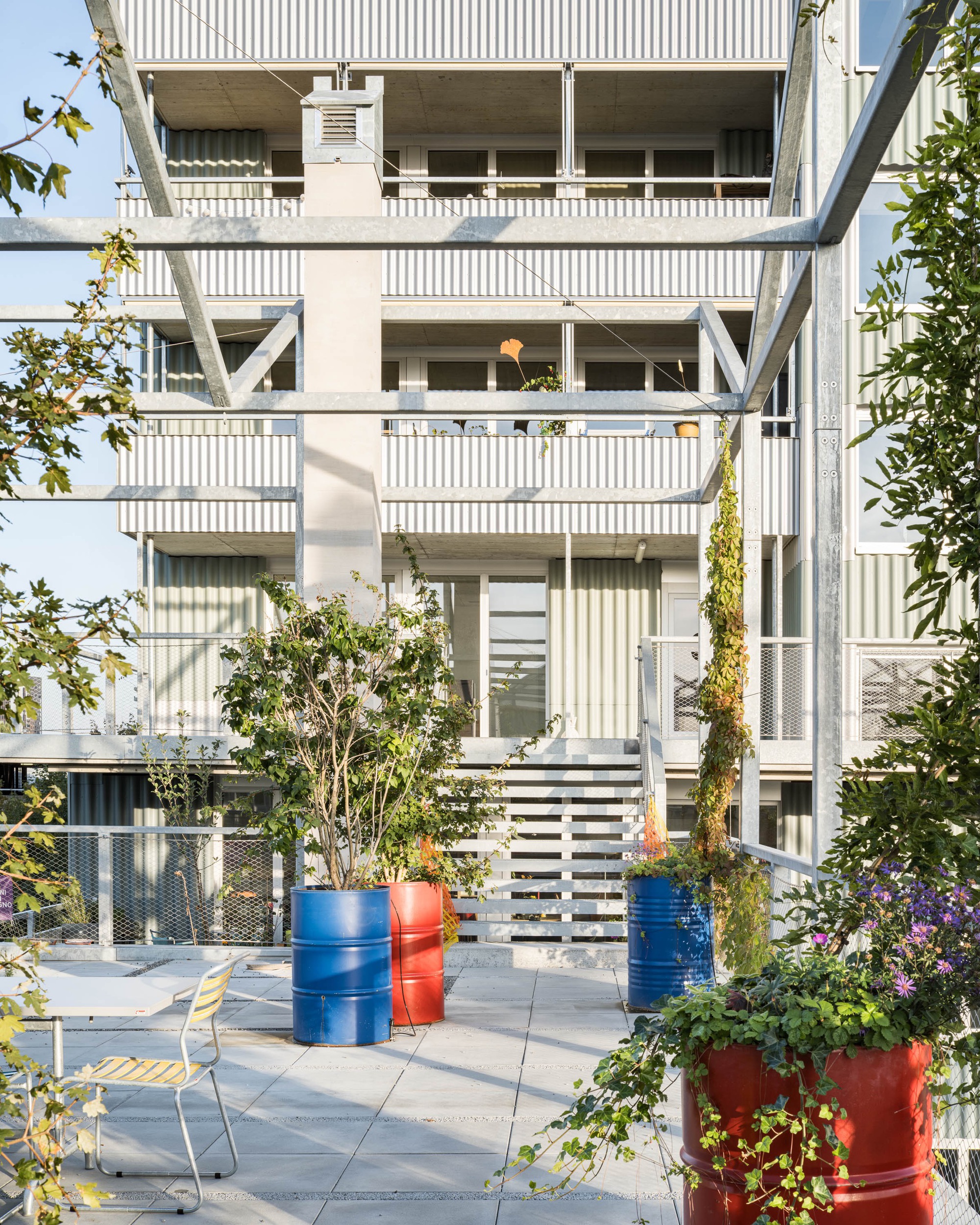 Hochbord Housing