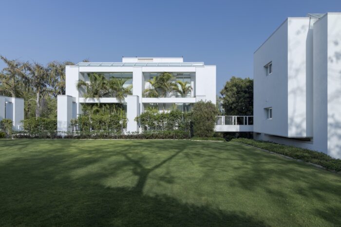 Aalloa Hills Residence | INI Design Studio