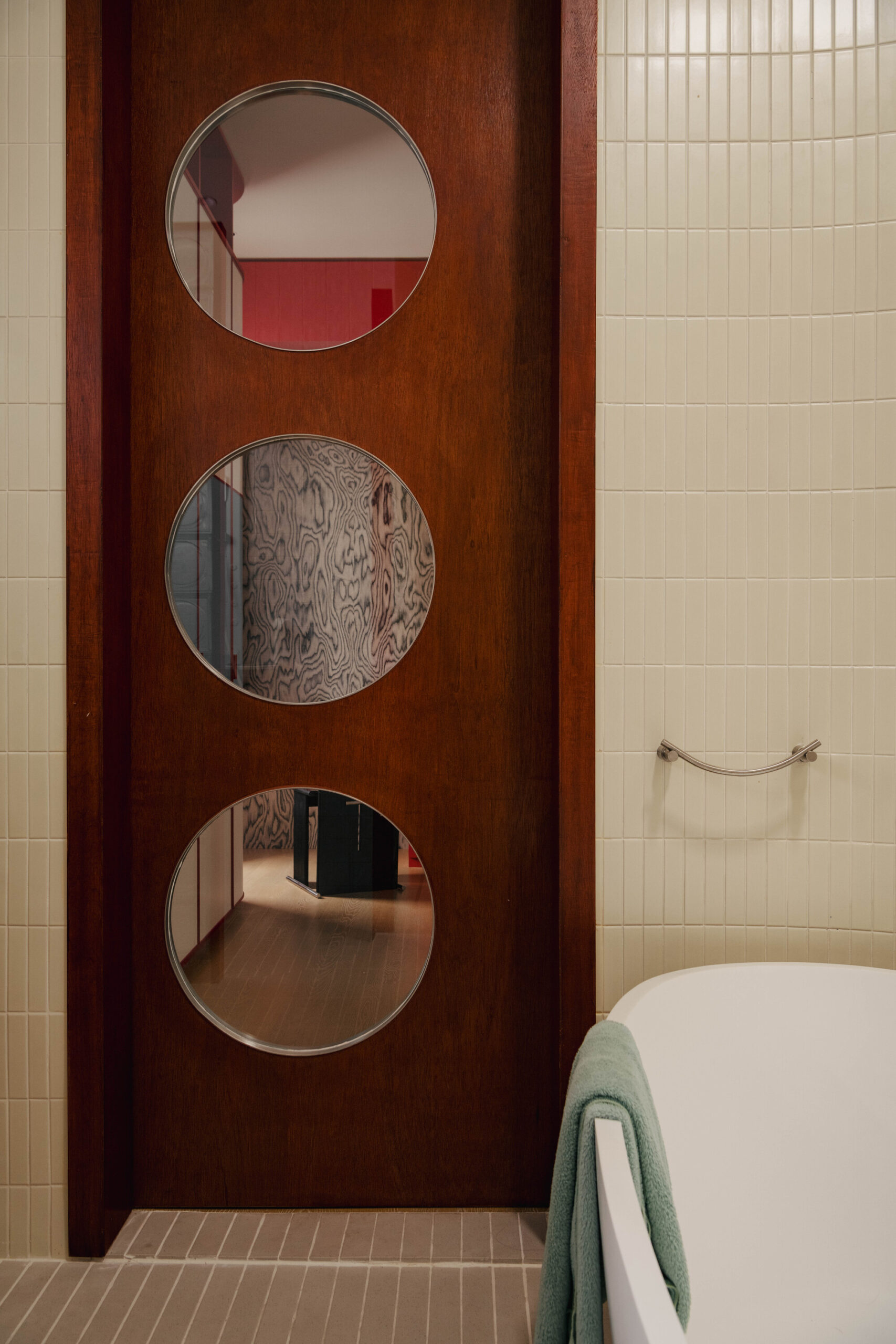 16 Crimson Unfold Apartment