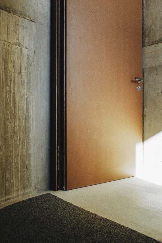 blaesi house and studio wallimann reichen 6