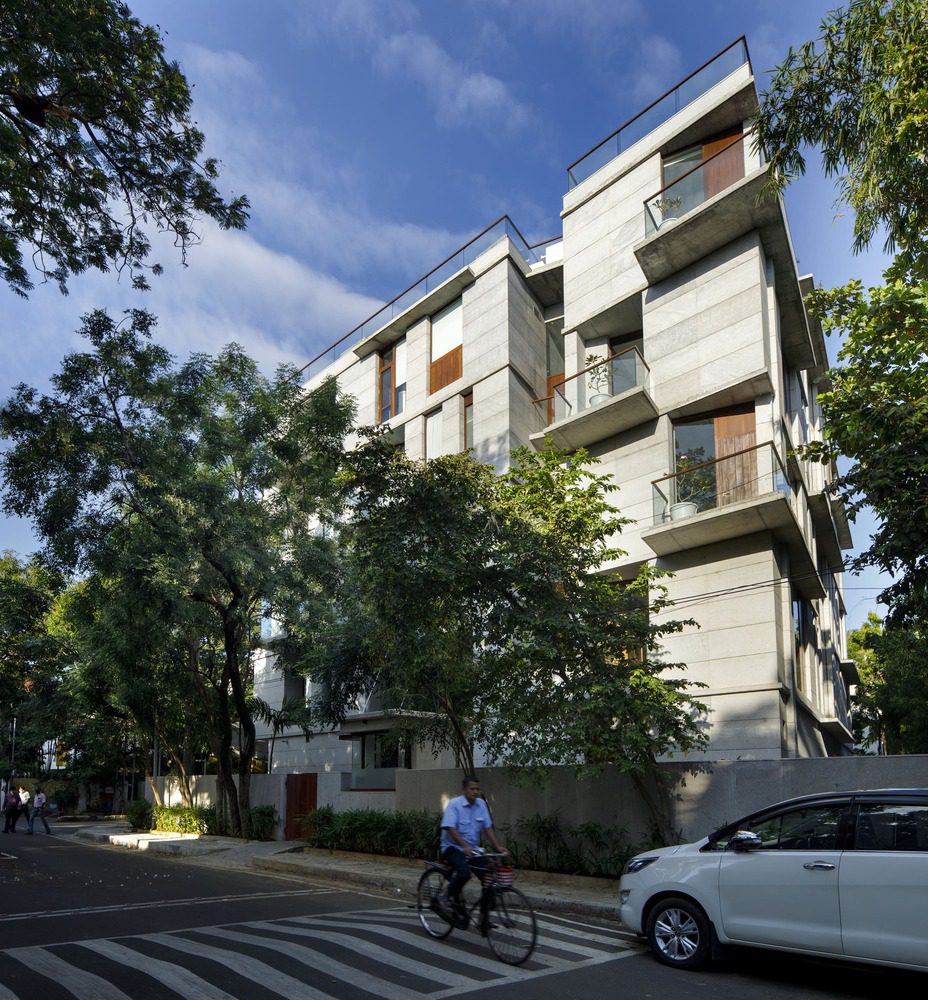Boat Club Apartments