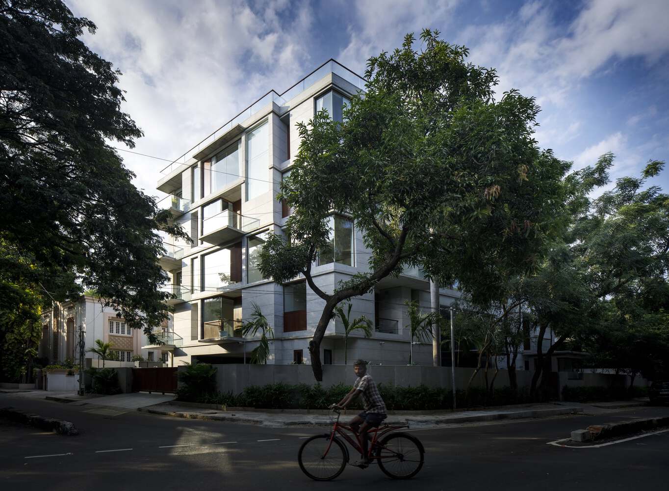 Boat Club Apartments