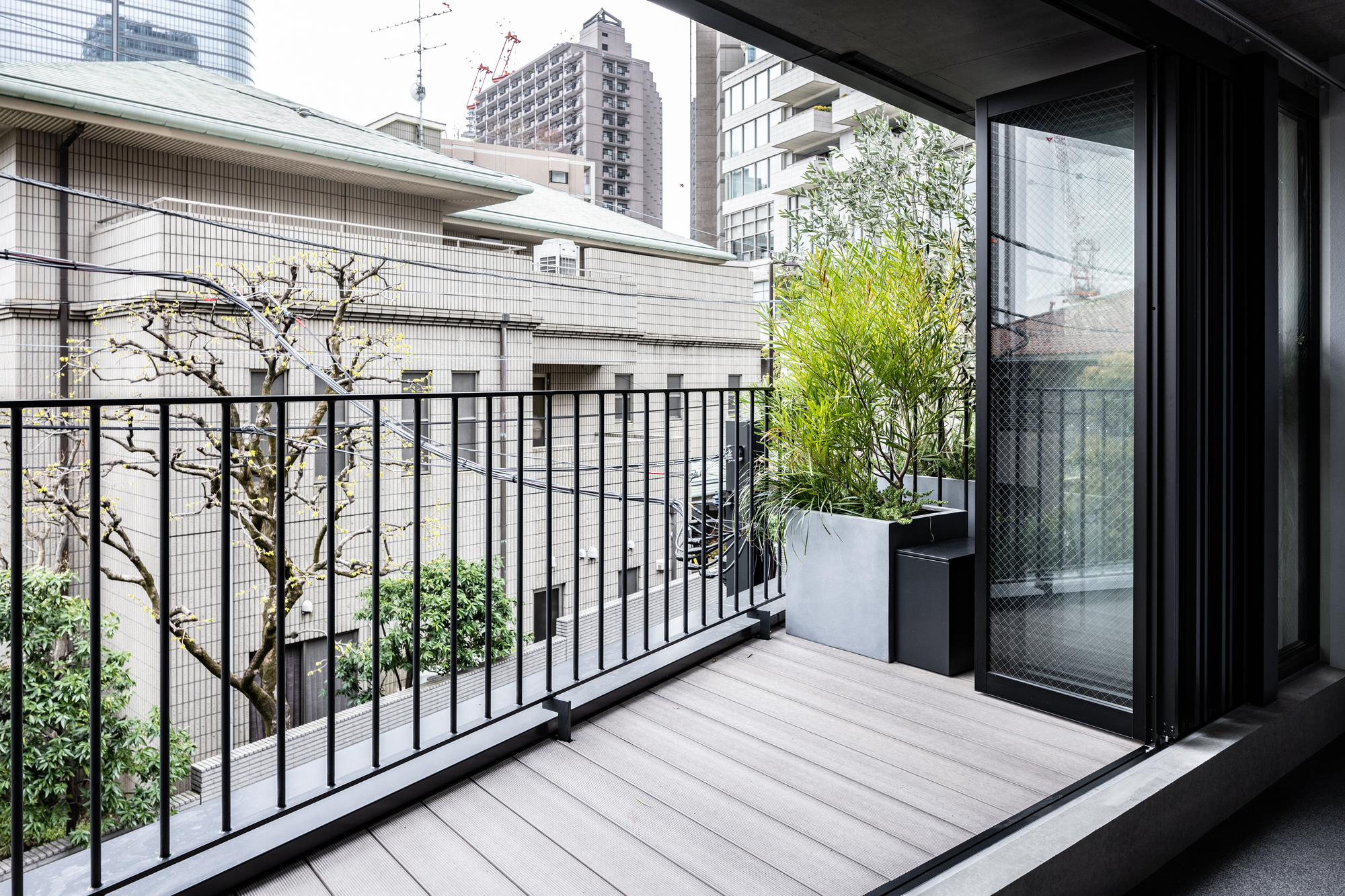 AUBE Toranomon Residential Building