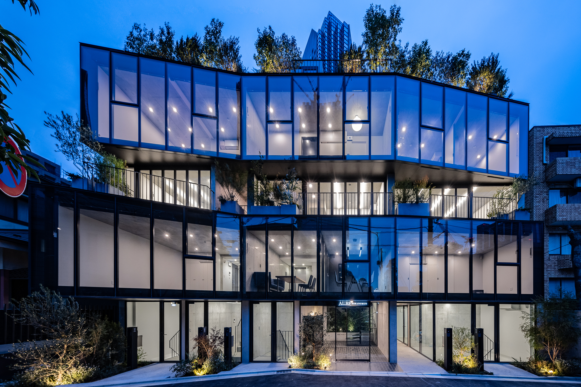 AUBE Toranomon Residential Building