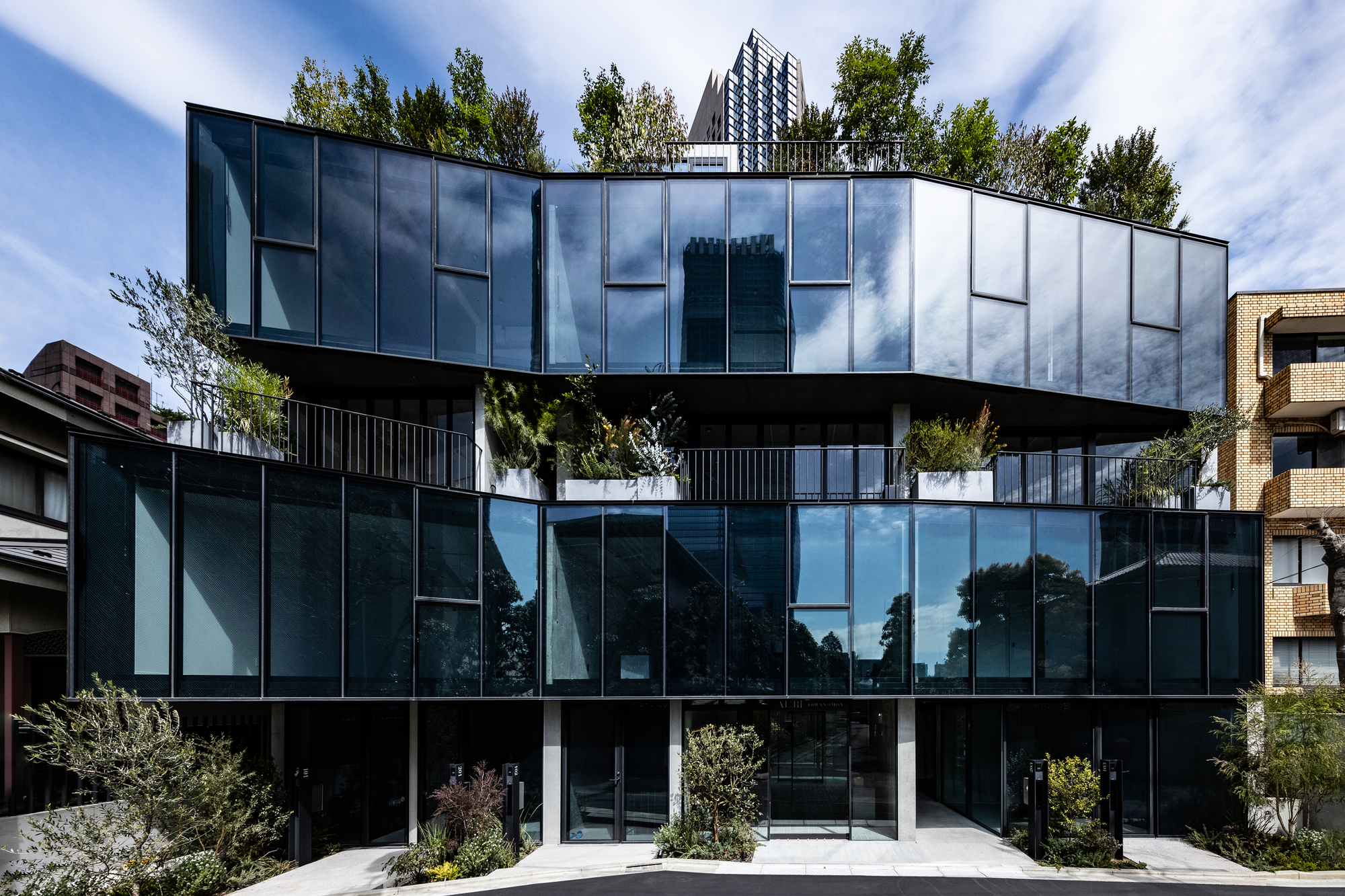 AUBE Toranomon Residential Building