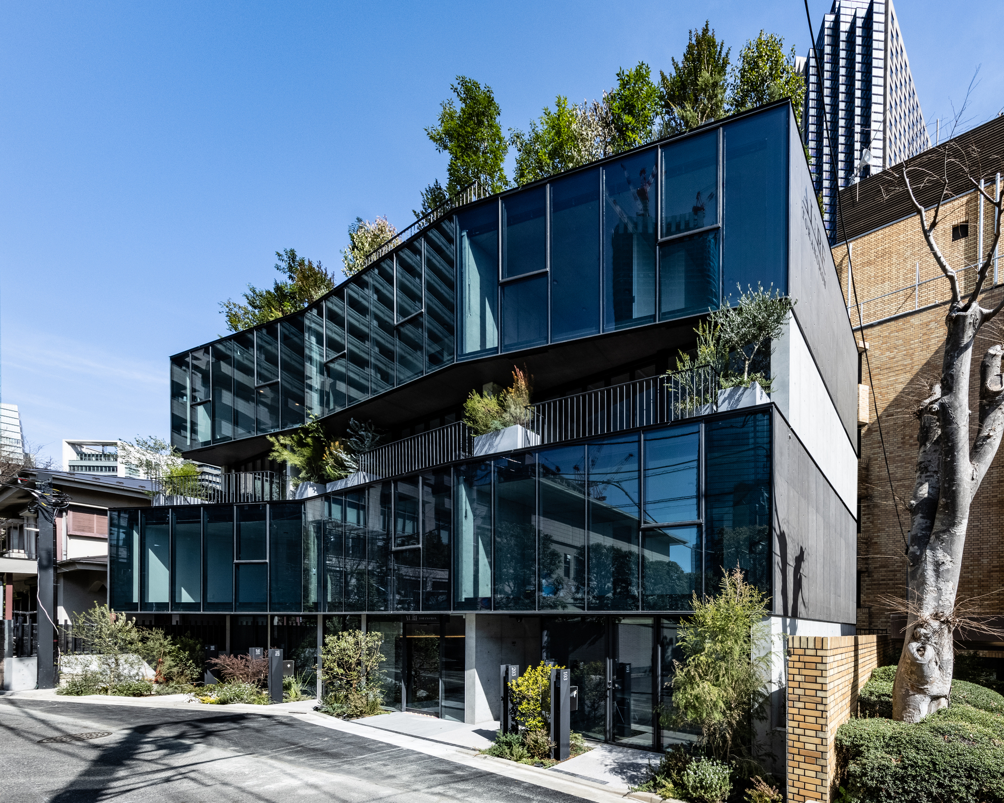 AUBE Toranomon Residential Building